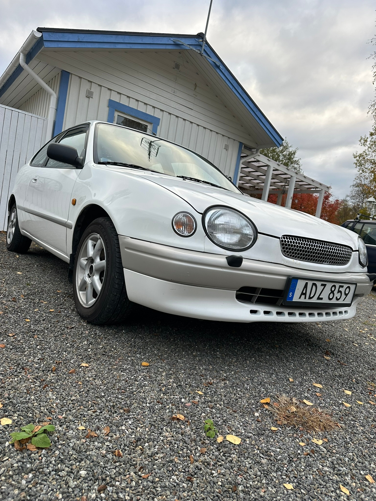 Toyota Corolla 1.4 1999, bild 2/6