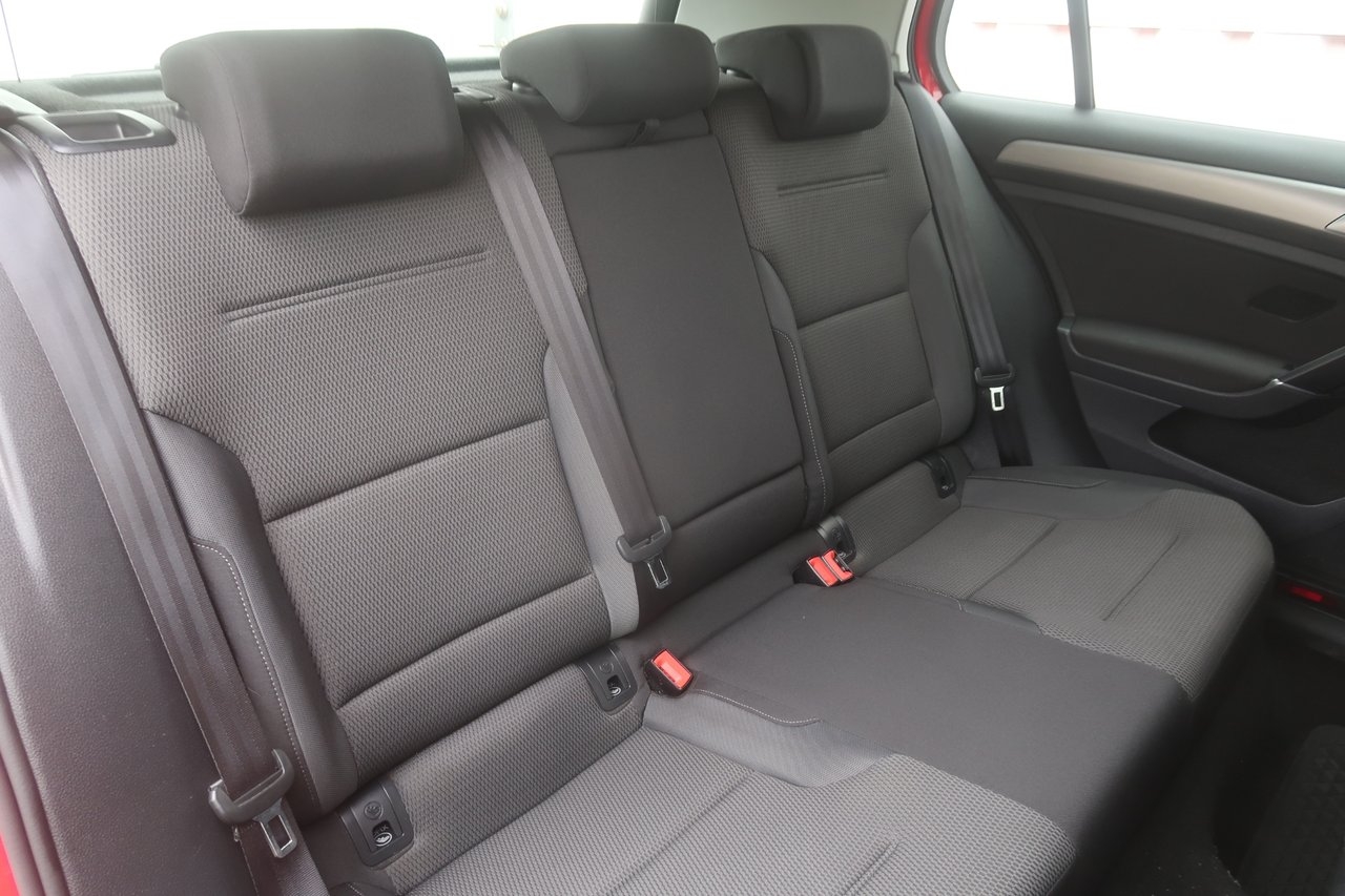 Volkswagen Golf 1.2 TSI 2016, photo 9/10