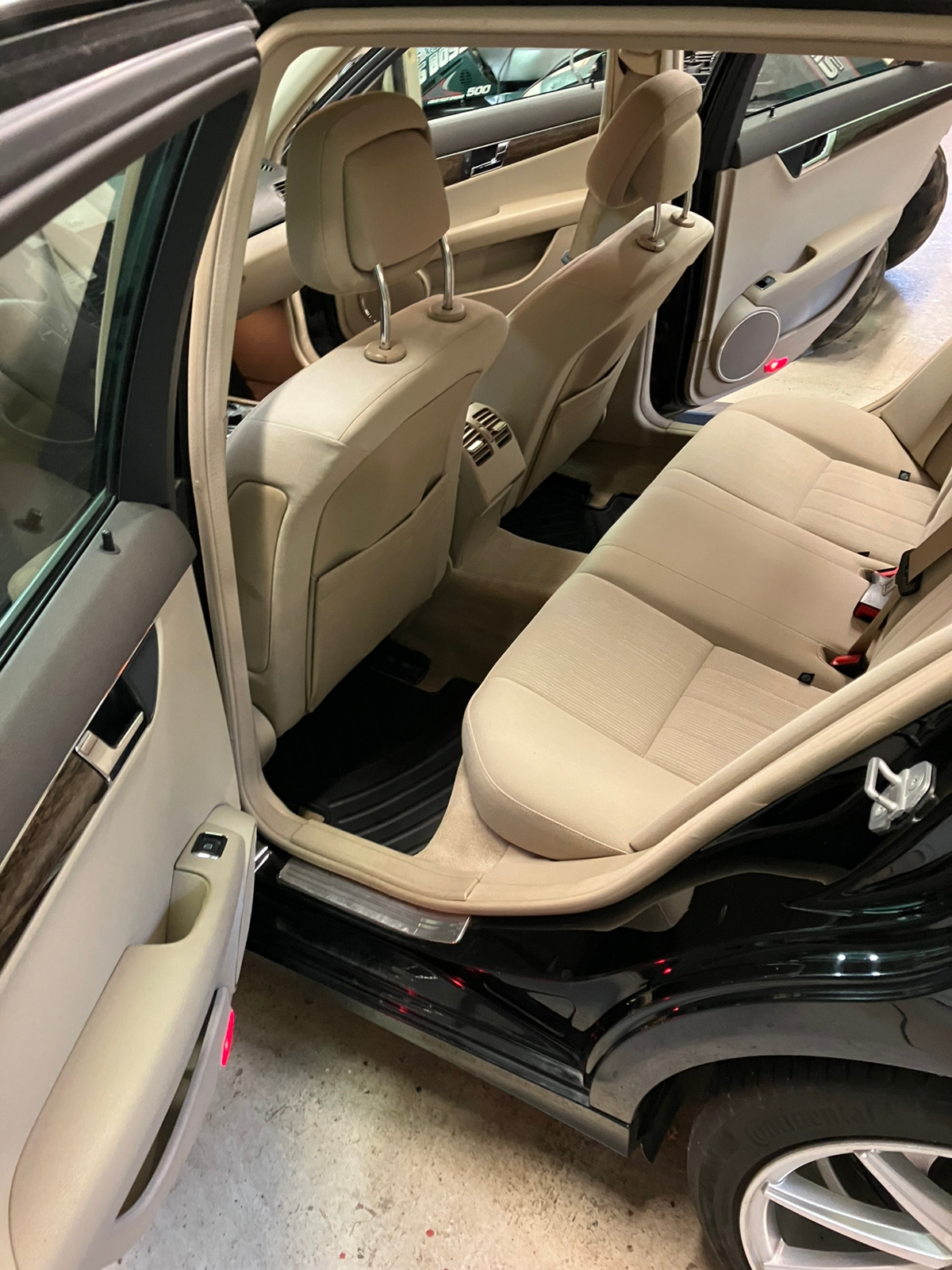 Mercedes-Benz C 180 Kompressor 2009, kuva 5/6