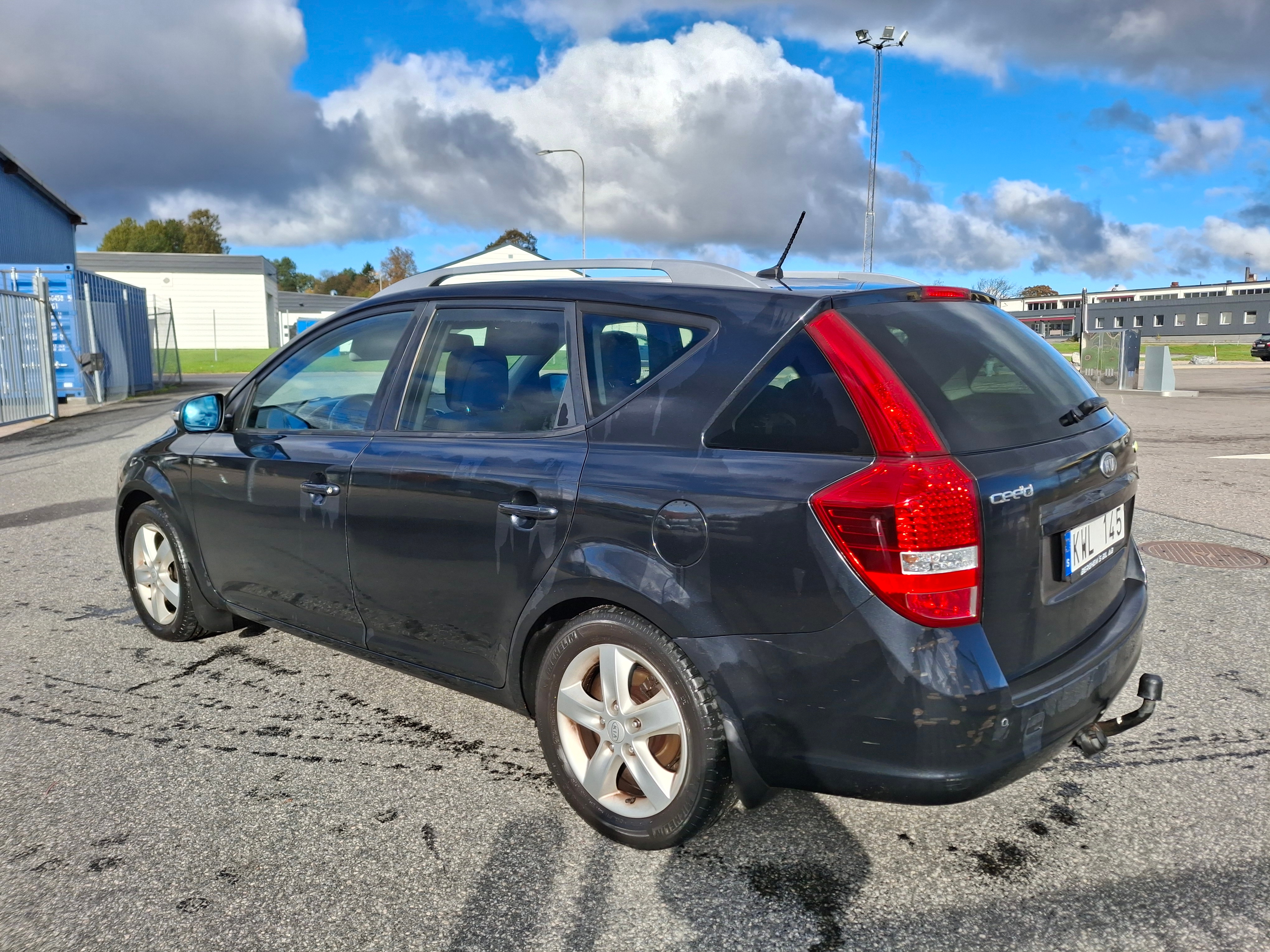 Kia Ceed 1.6 CRDi 115 2010, bild 4/8