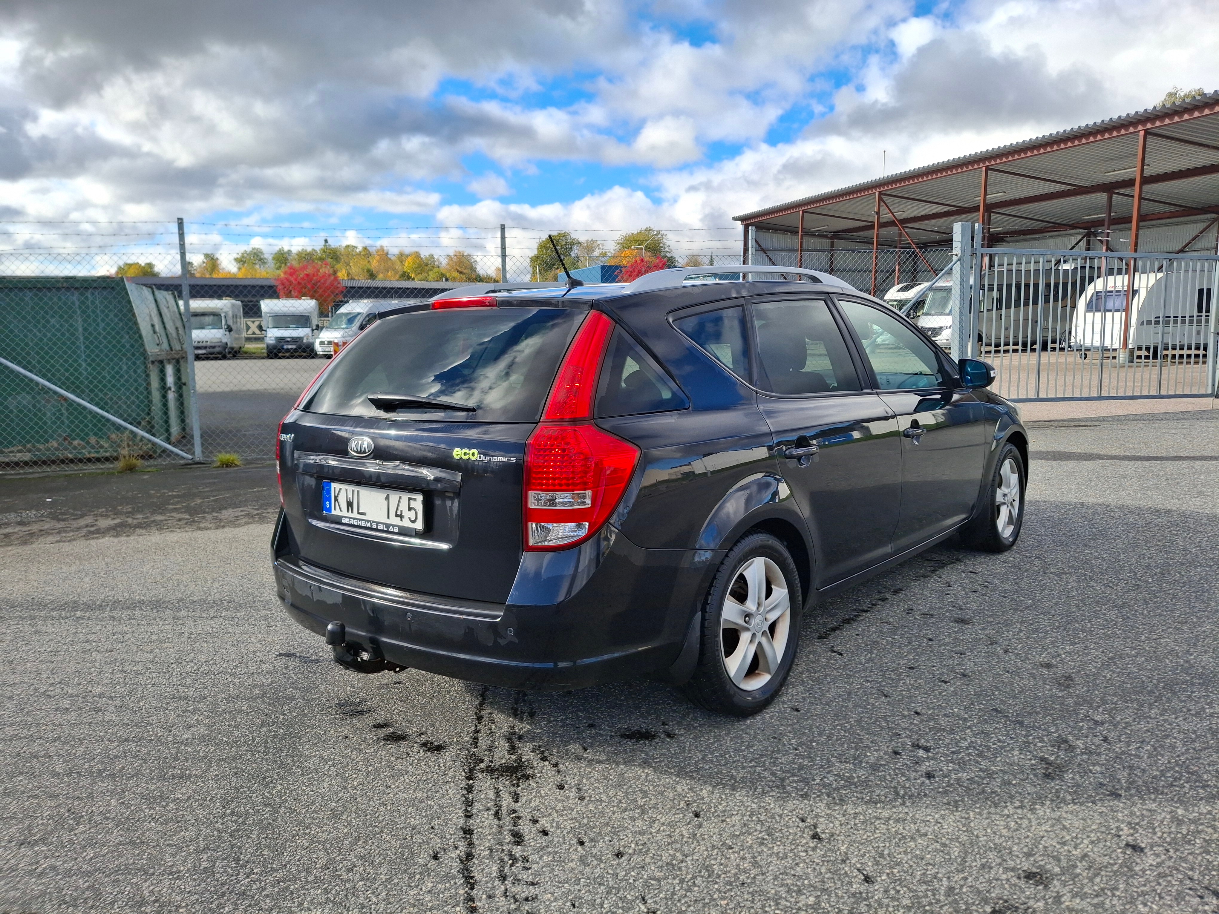 Kia Ceed 1.6 CRDi 115 2010, bild 3/8