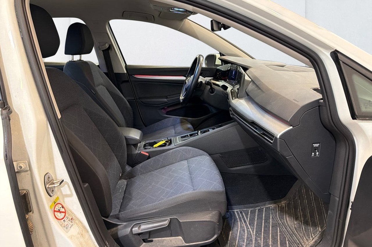 Volkswagen Golf 2.0 TDI SCR 2023, bild 7/10