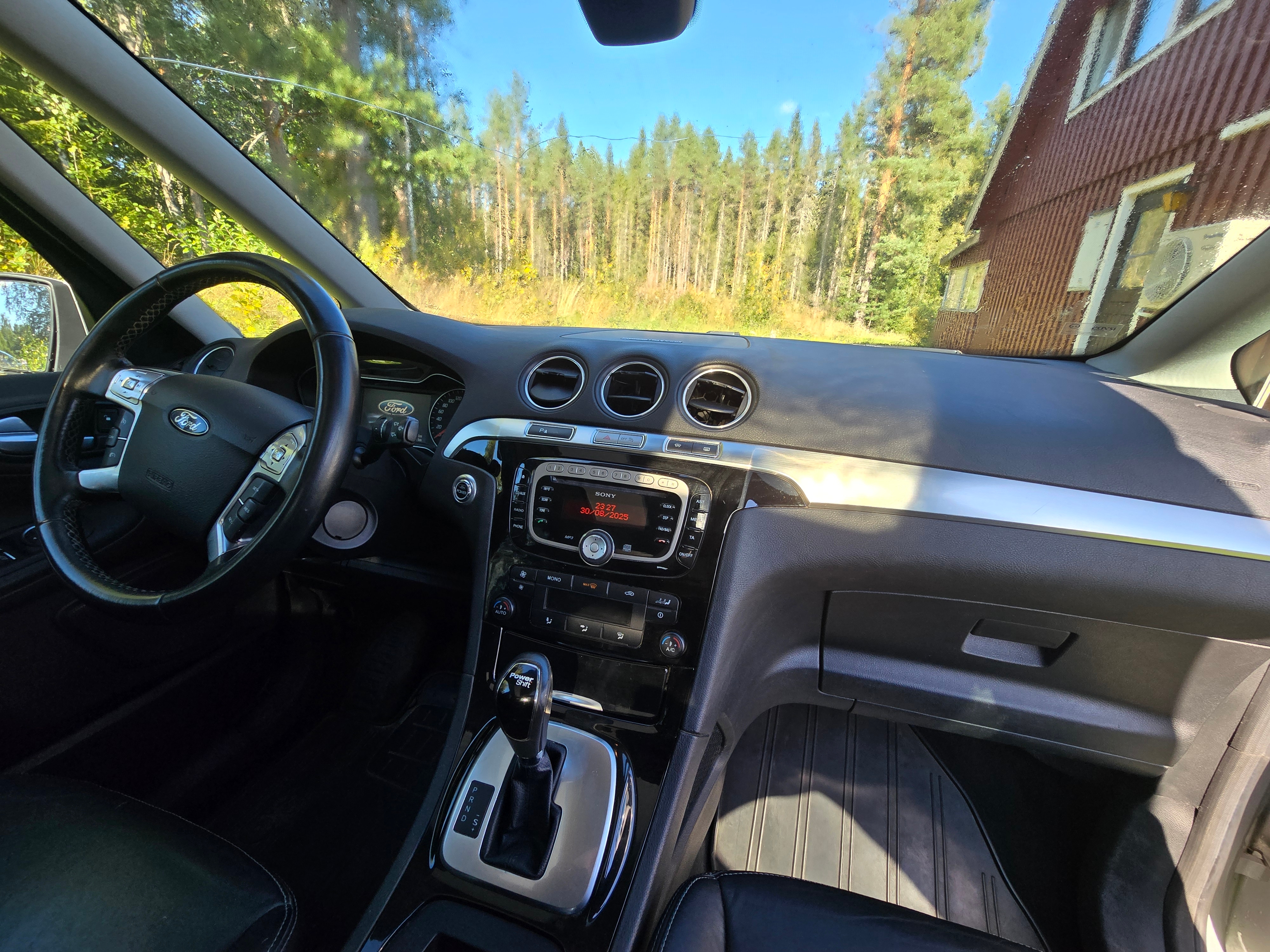 Ford Galaxy 2.0 TDCi 2014, photo 4/8
