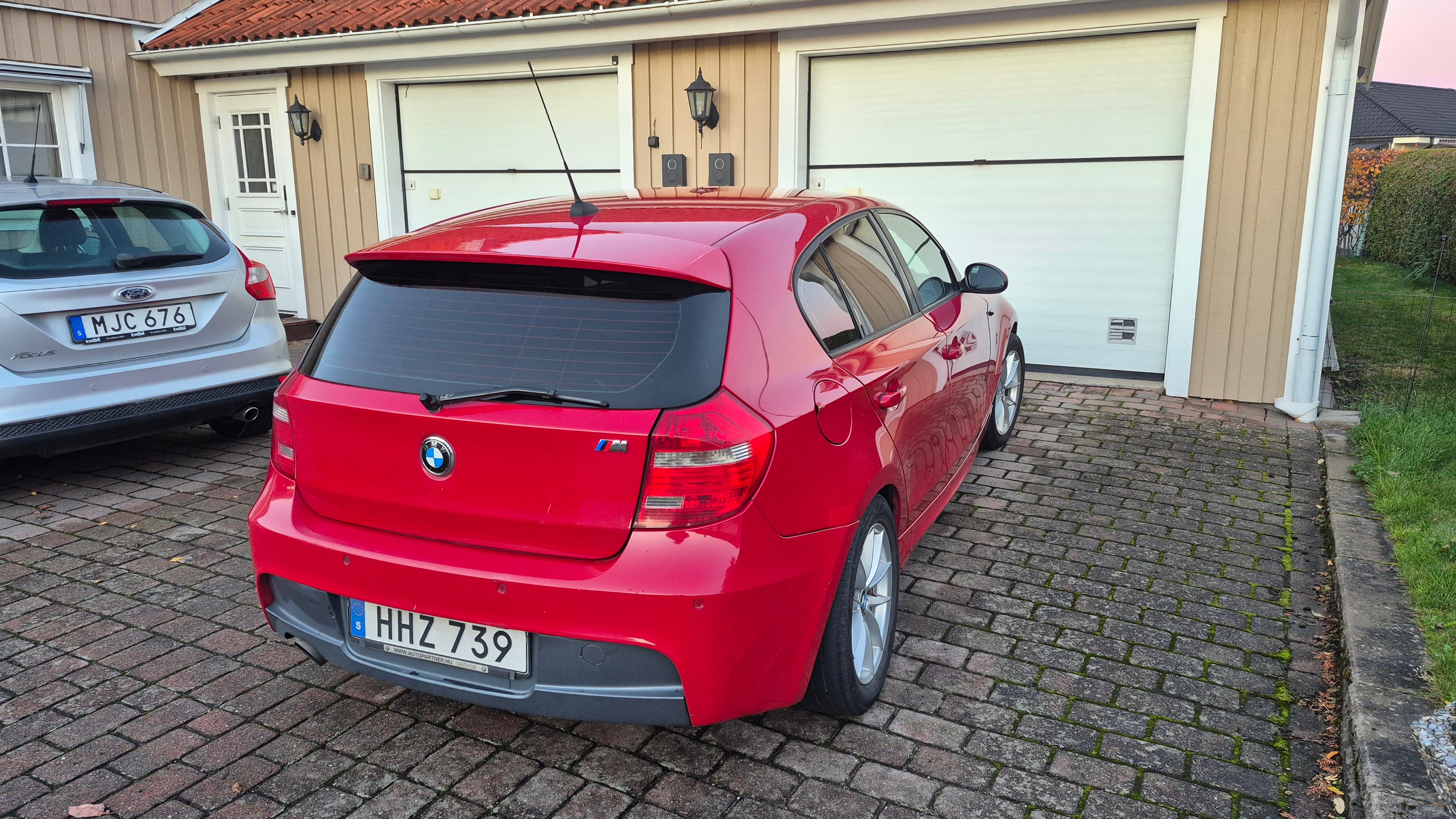BMW 120d M Sport 2008, bild 2/4