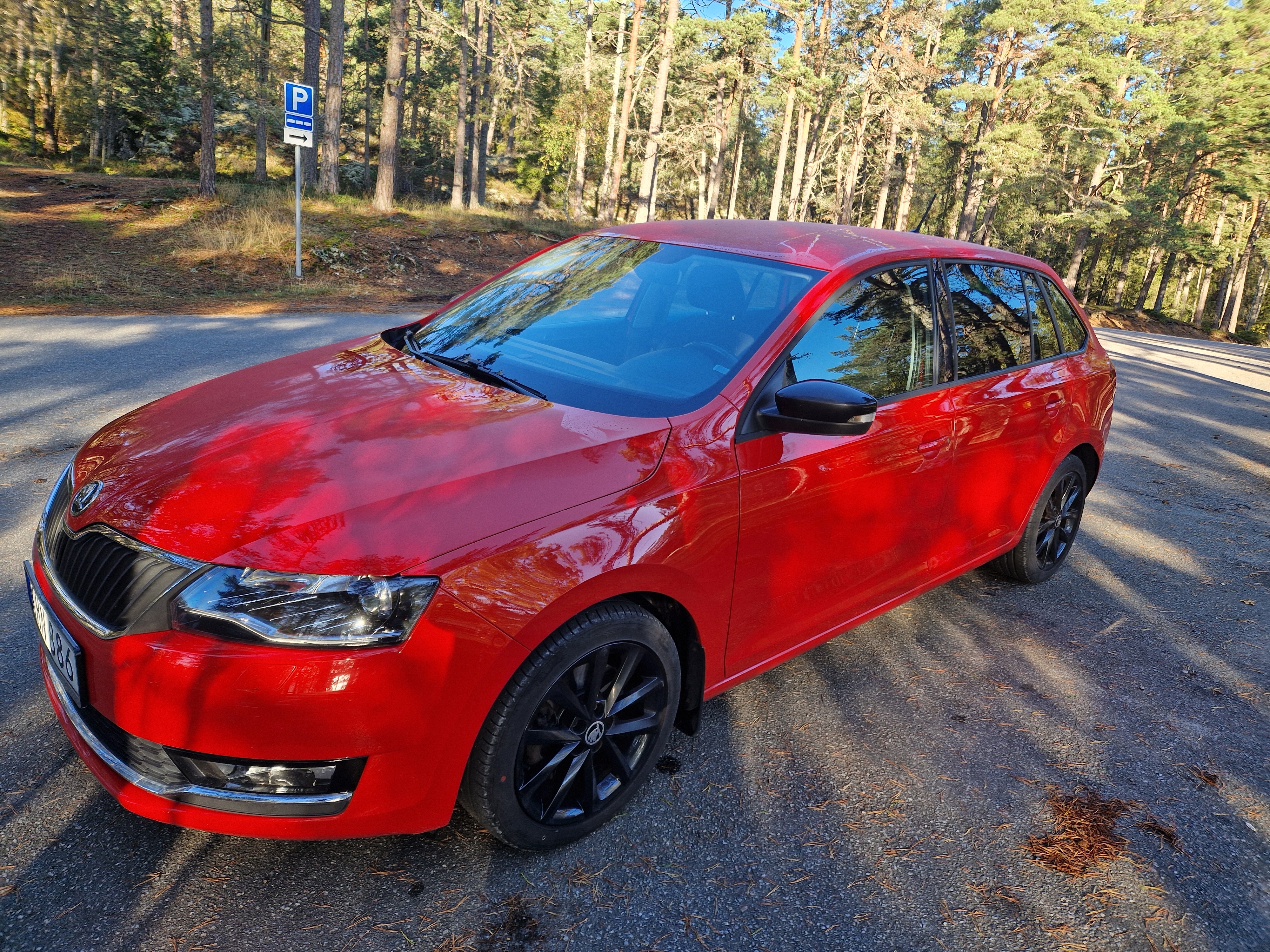 Skoda Rapid 1.0 TSI 2018, bild 3/10