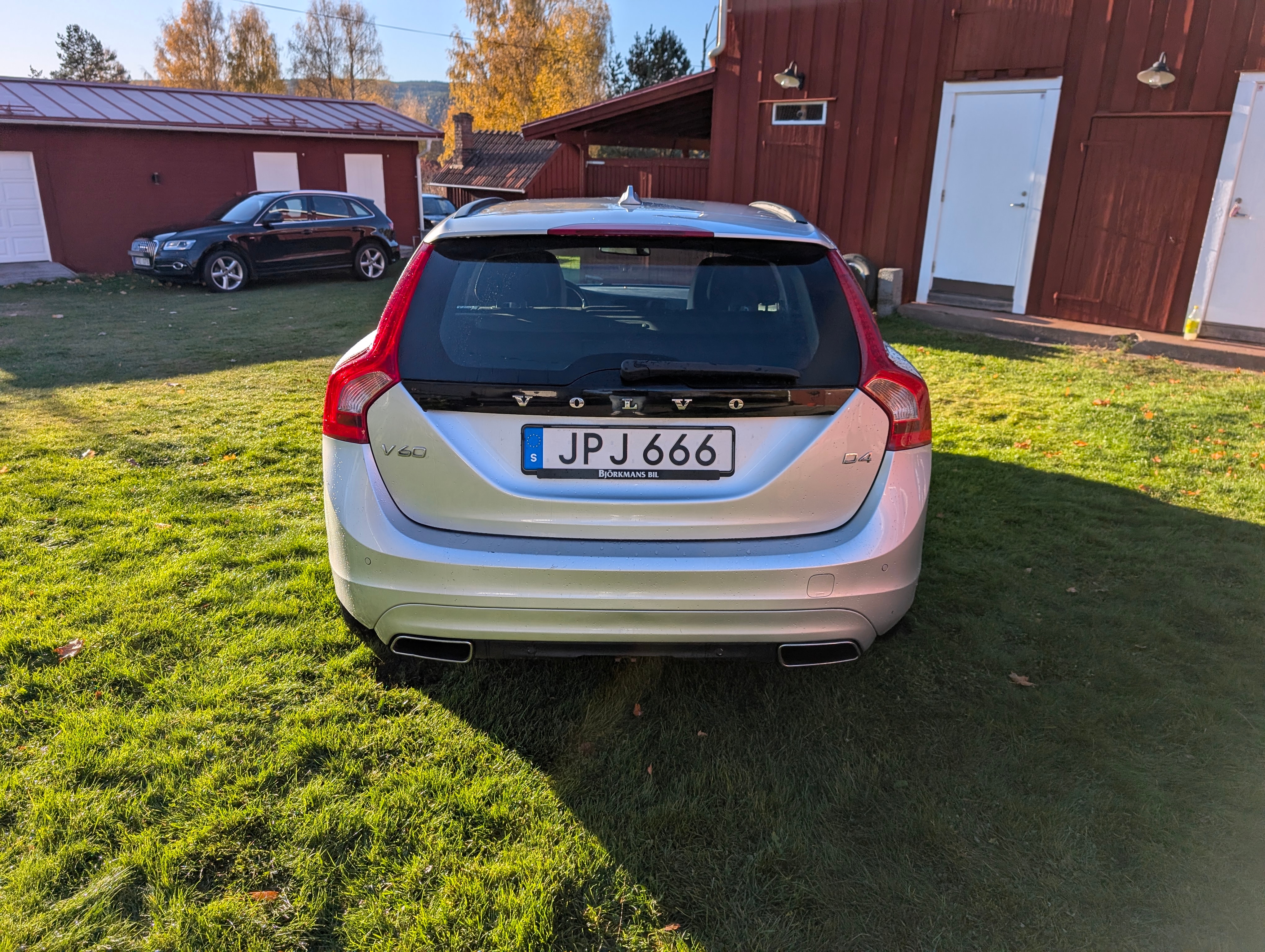 Volvo V60 D4 Momentum 2015, bild 2/6