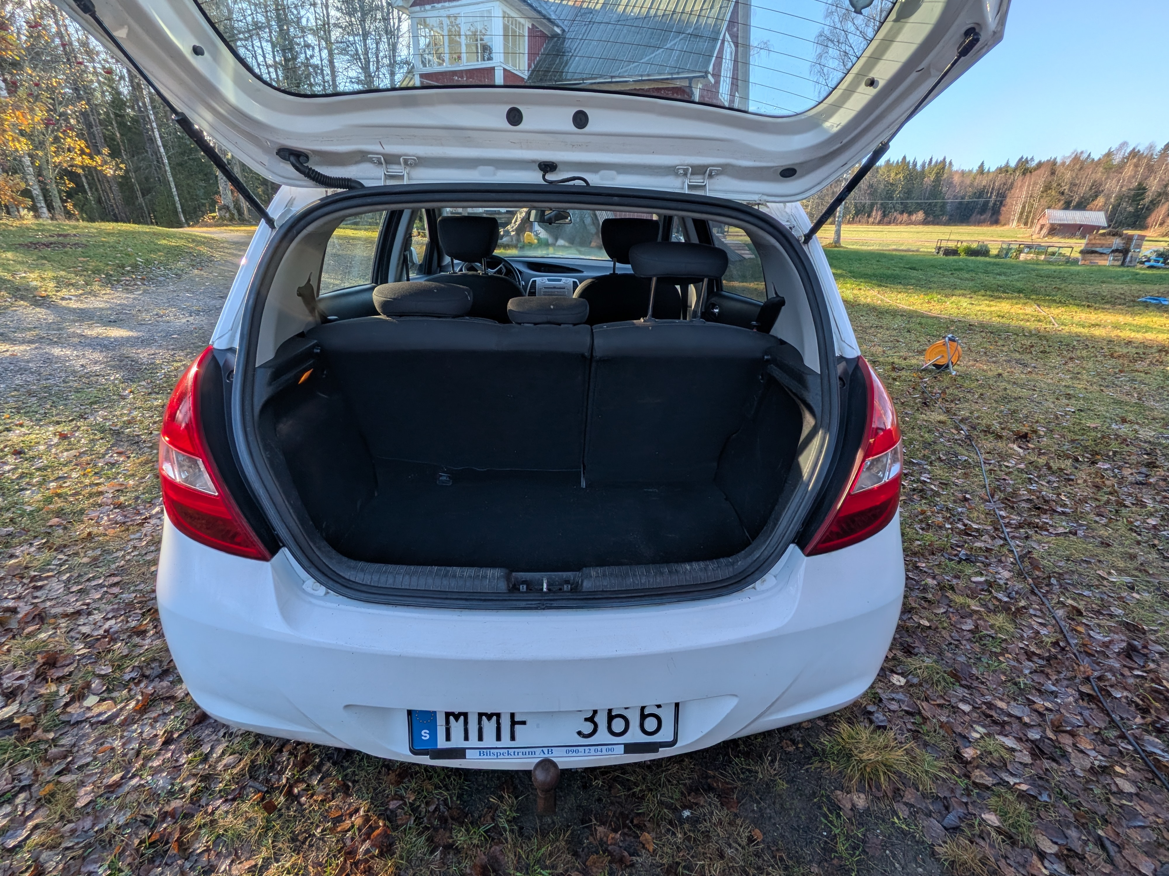 Hyundai i20 1.4 CRDi 2011, bild 6/7