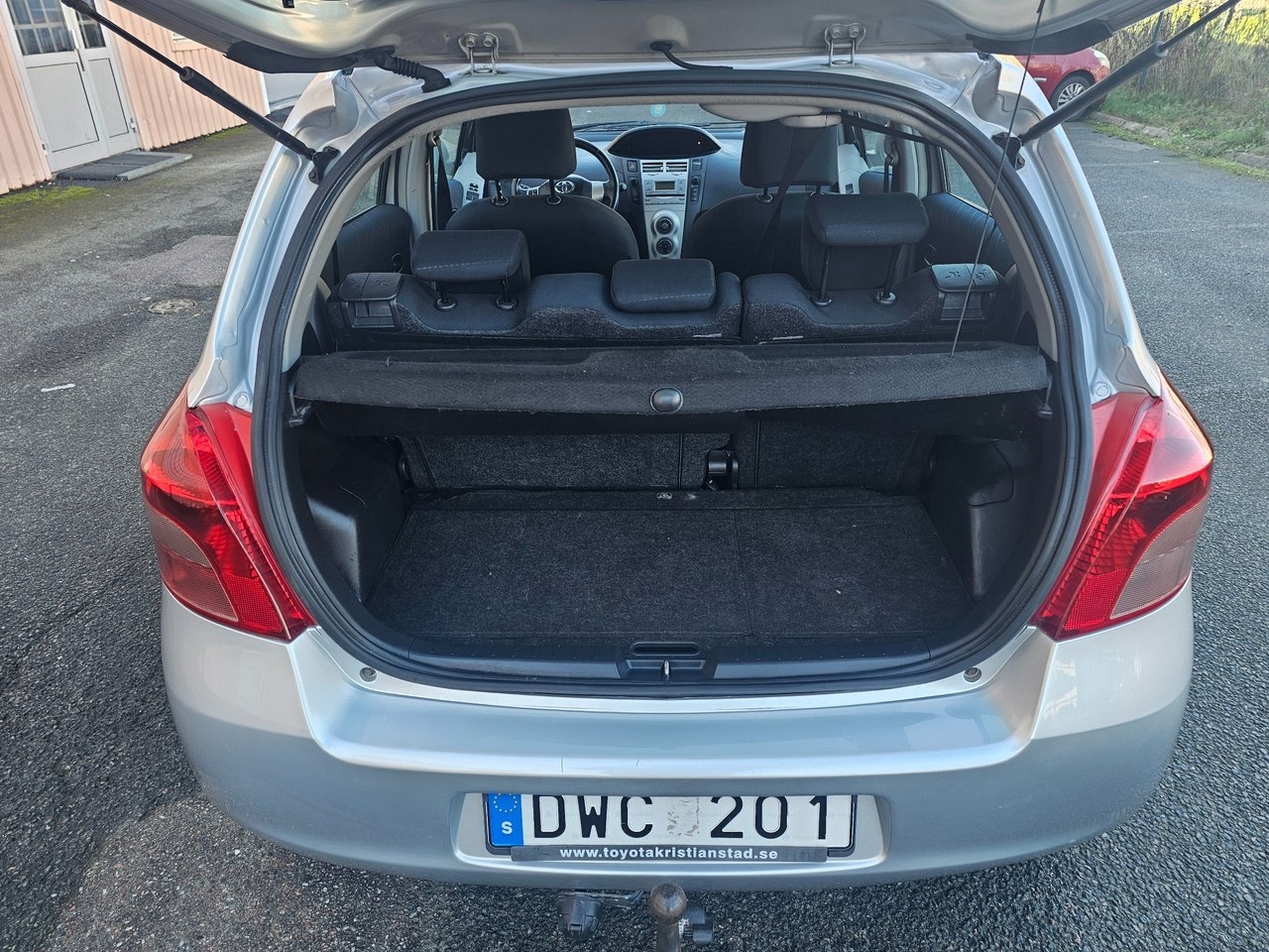 Toyota Yaris 1.3 2008, bild 6/10