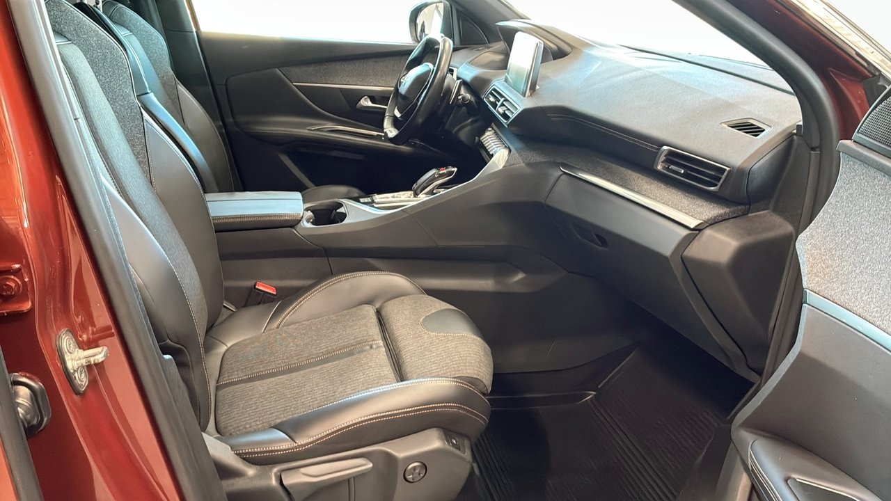 Peugeot 3008 2.0 BlueHDi 180 GT Line 2018, bild 3/9