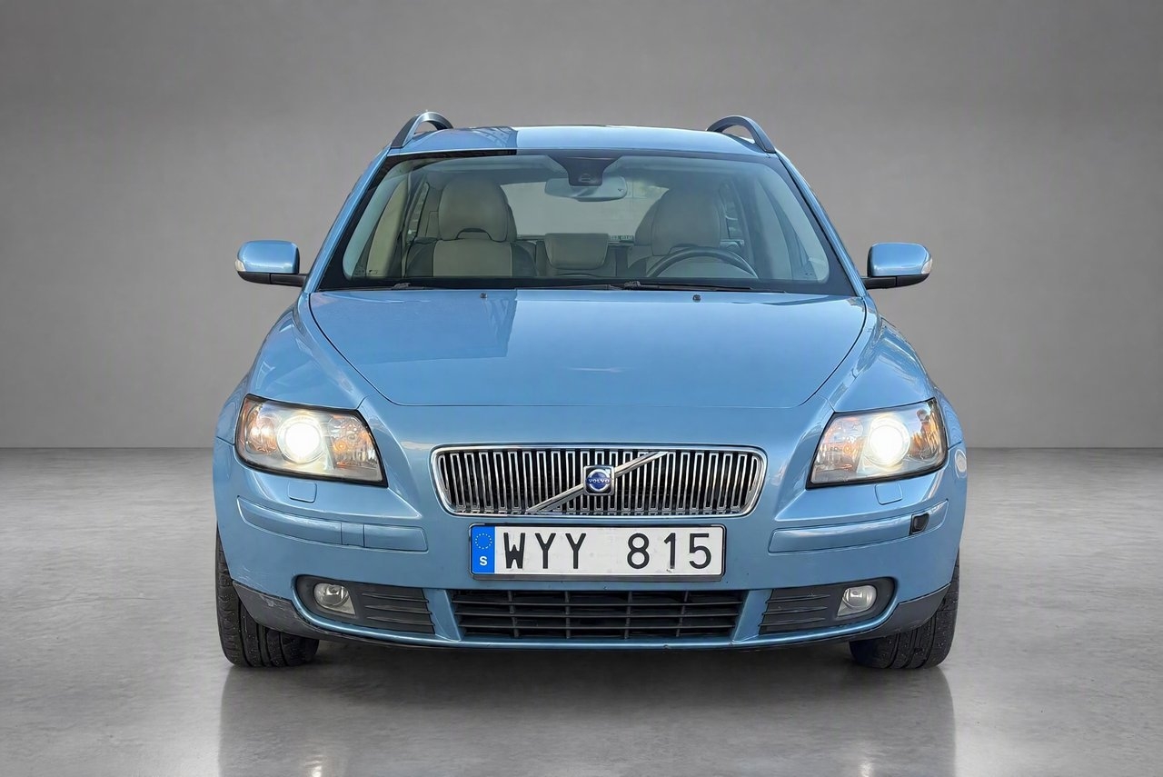 Volvo V50 2.4i Momentum 2006, kuva 2/10