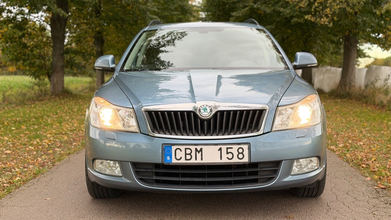 Skoda Octavia 1.2 TSI Elegance 2011, kuva 5/10
