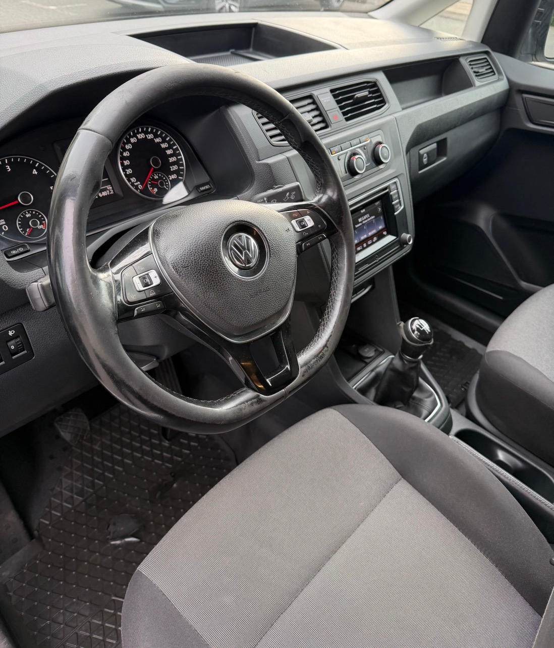 Volkswagen Caddy Maxi 2.0 TDI SCR 2017, bild 4/7