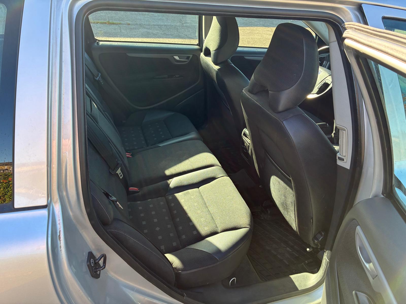 Volvo V70 2.4 2007, kuva 3/10