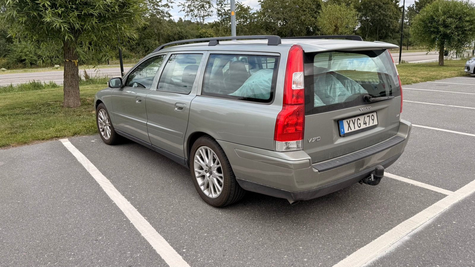 Volvo V70 2.4 2007, kuva 2/6