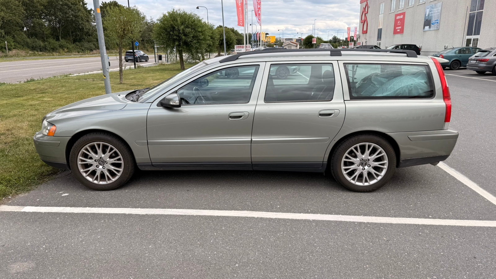 Volvo V70 2.4 2007, kuva 3/6