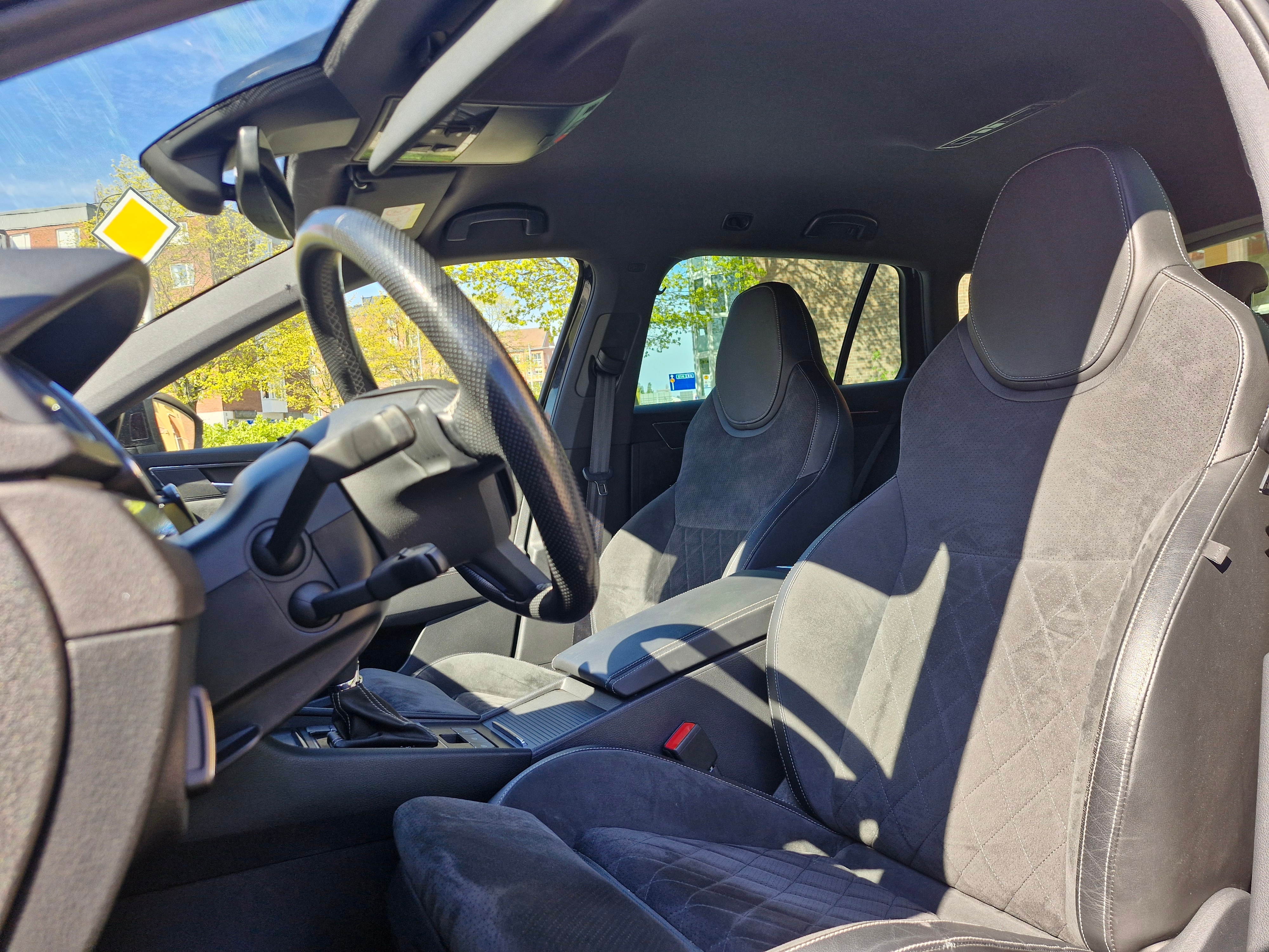 Skoda Superb 2.0 TDI Sportline 2020, bild 6/8