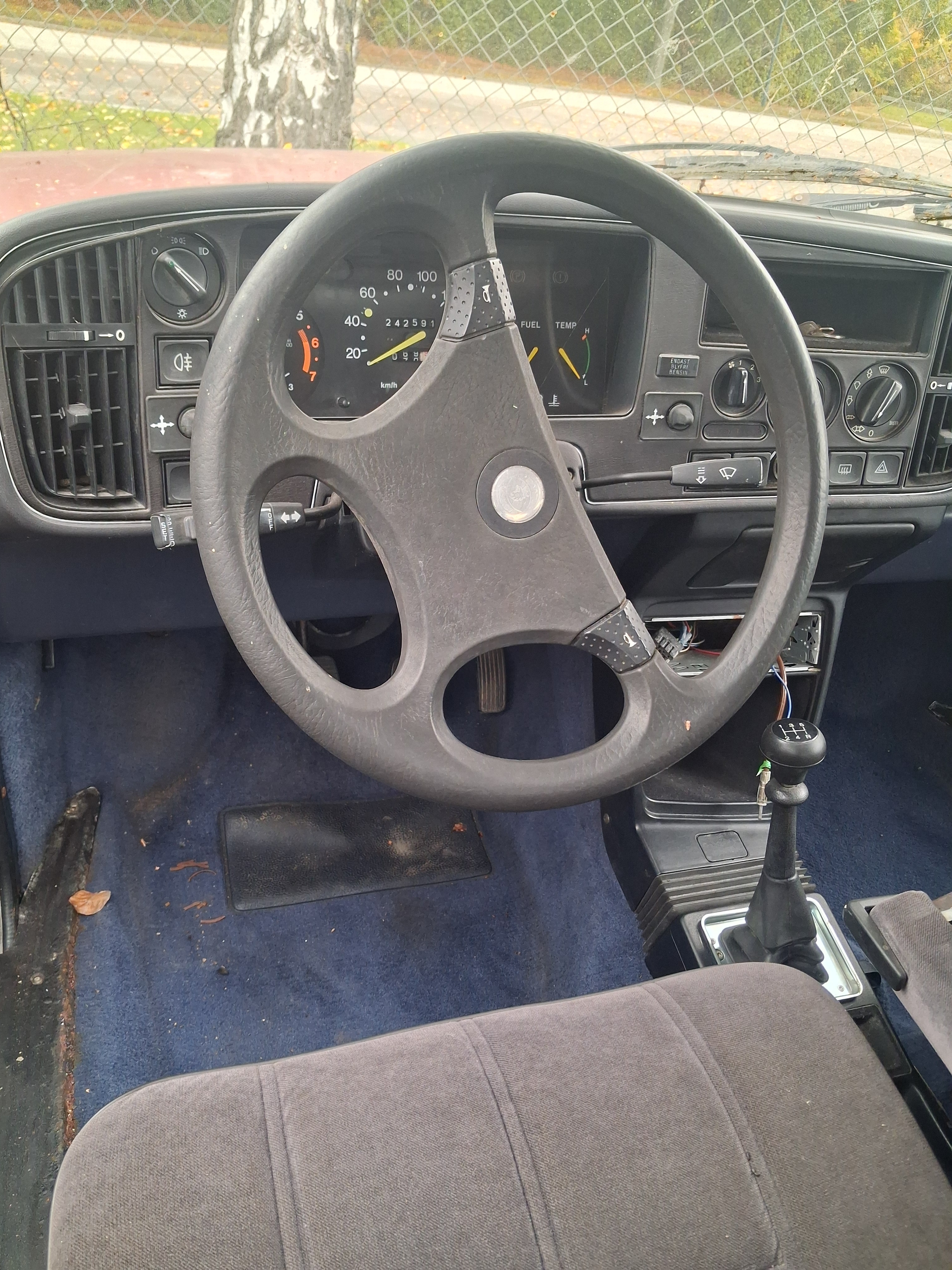 Saab 900 2.0i 1988, photo 5/8
