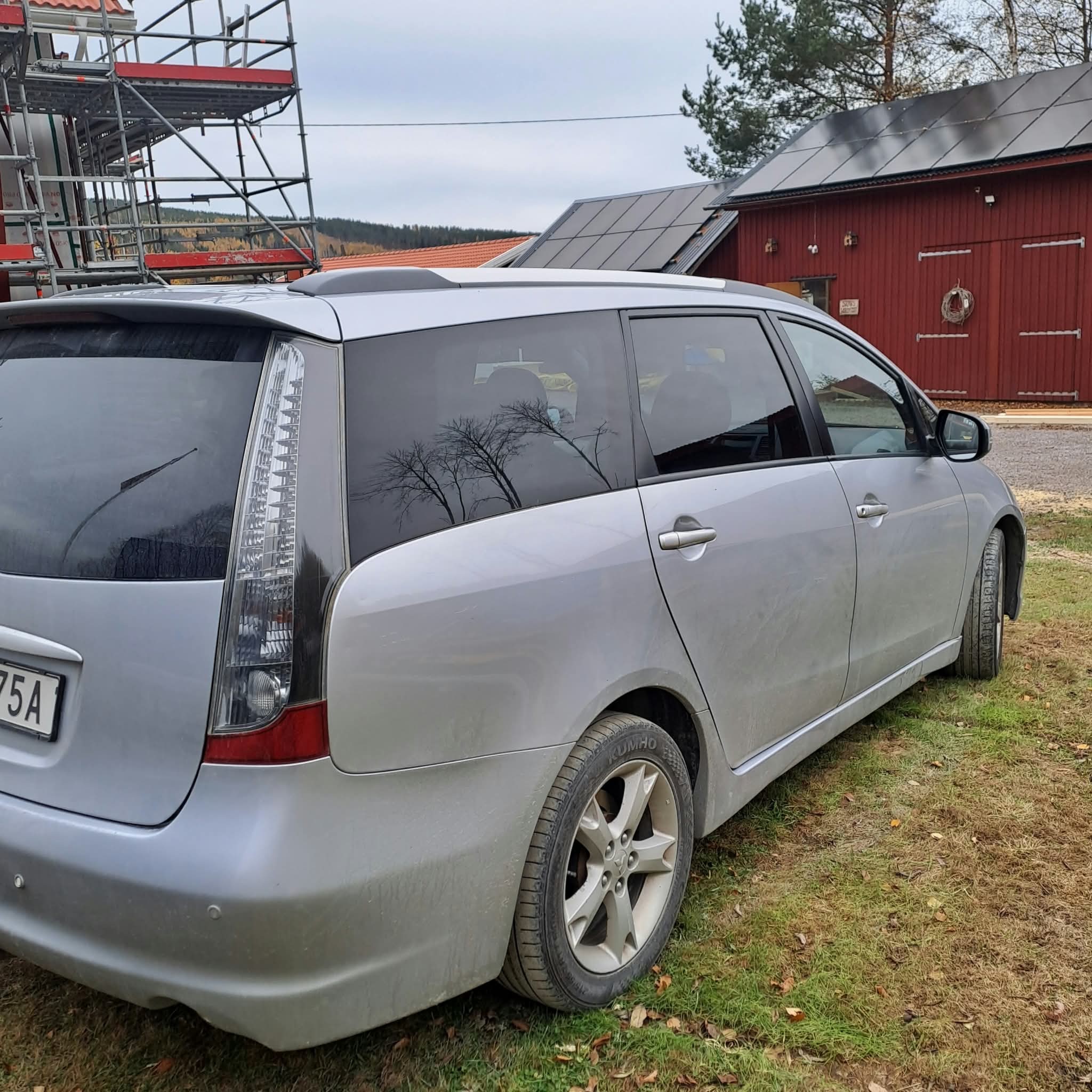 Mitsubishi Grandis 2010, kuva 3/6