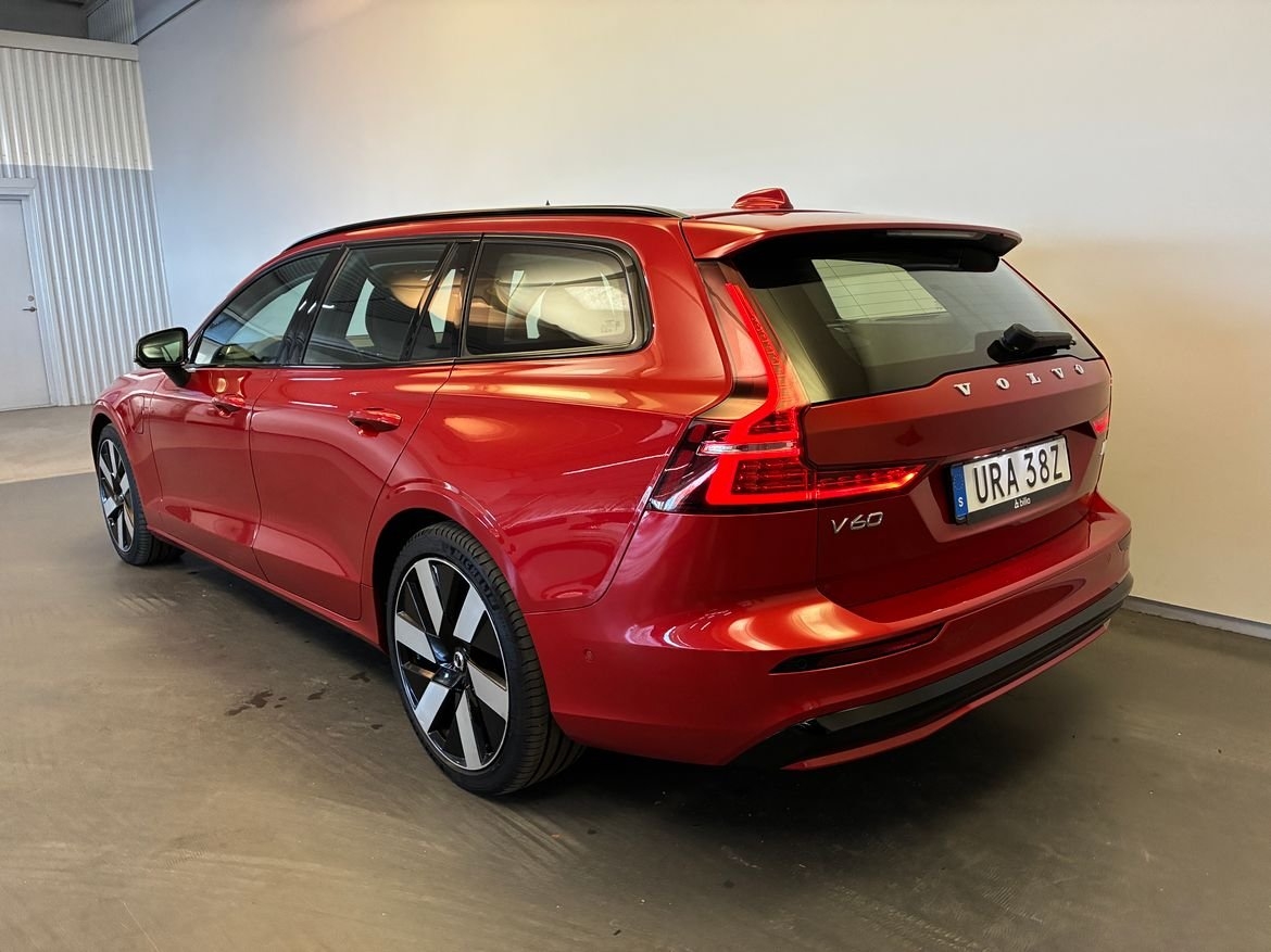 Volvo V60 T6 Ultimate Dark 2024, bild 6/10