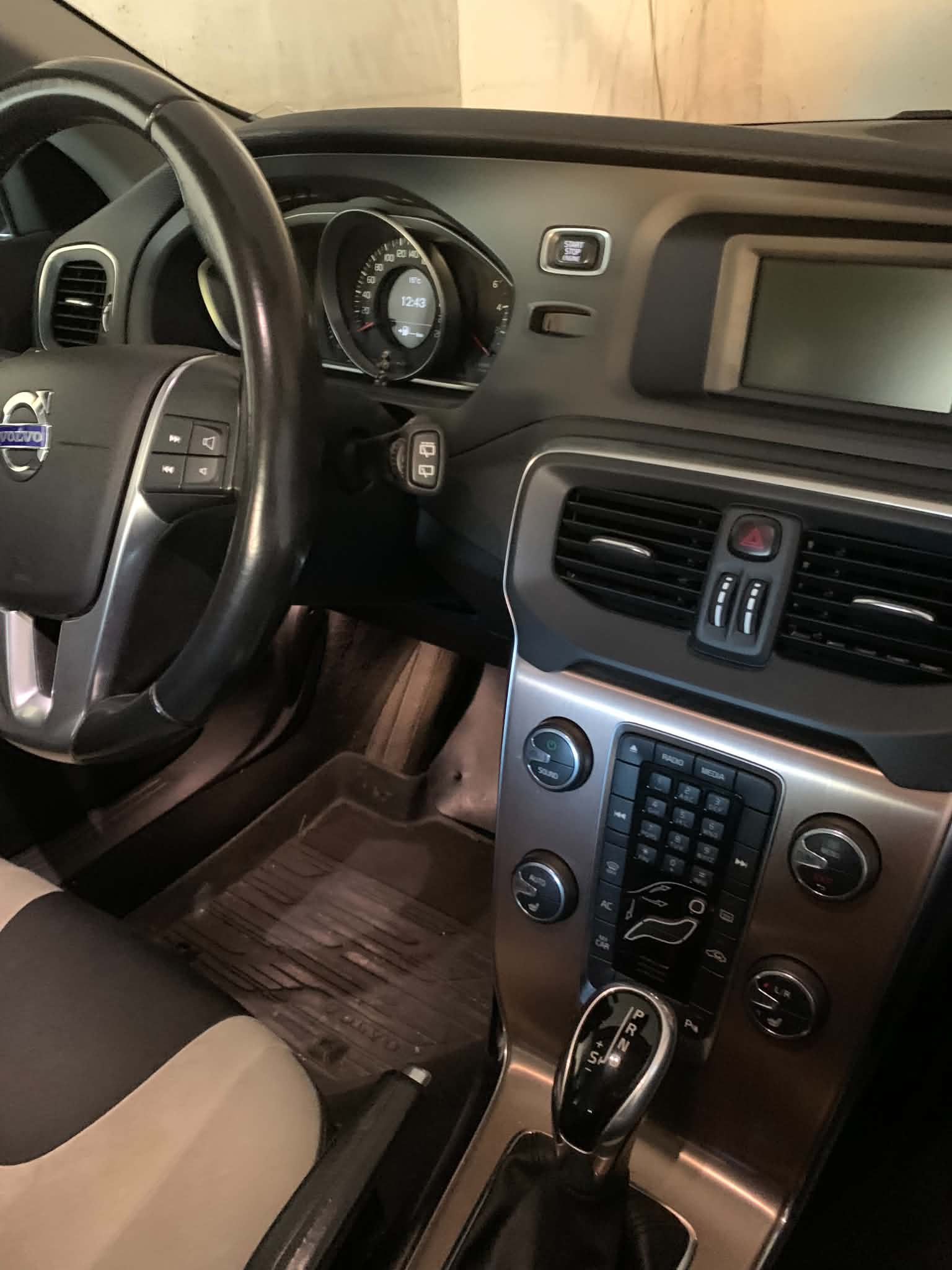 Volvo V40 Cross Country 2015, bild 5/10