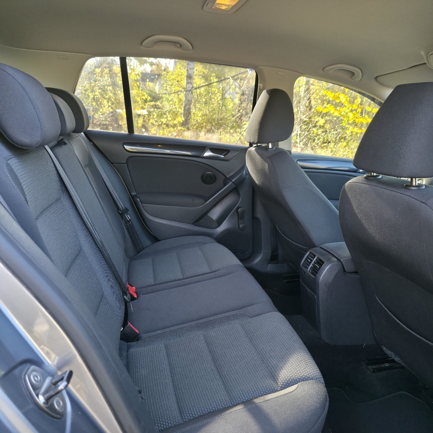 Volkswagen Golf 1.6 TDI 2011, bild 8/8