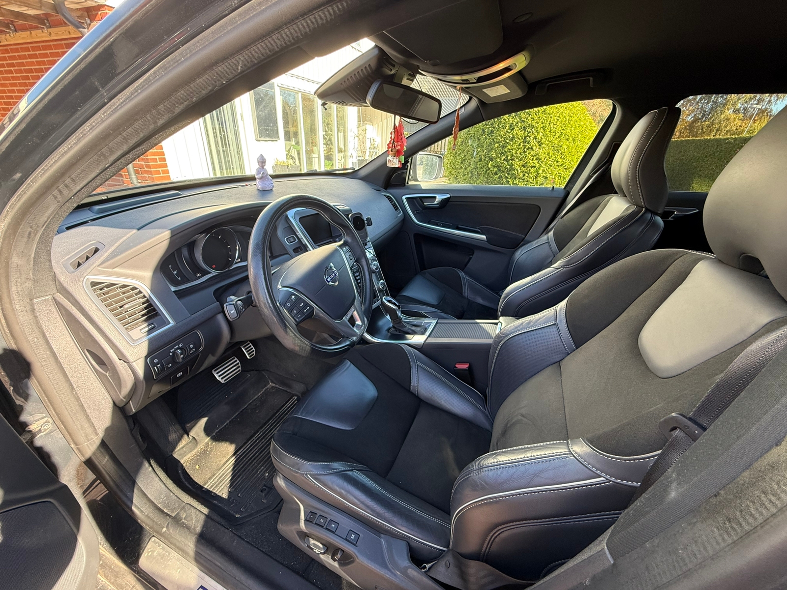 Volvo XC60 D4 R Design 2017, bild 5/10