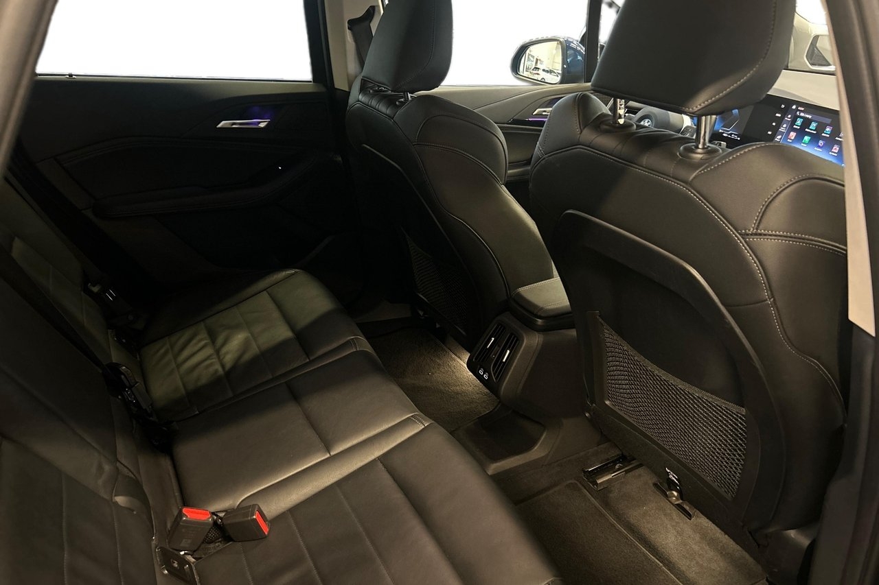 BMW 225e Luxury Line 2023, kuva 7/10