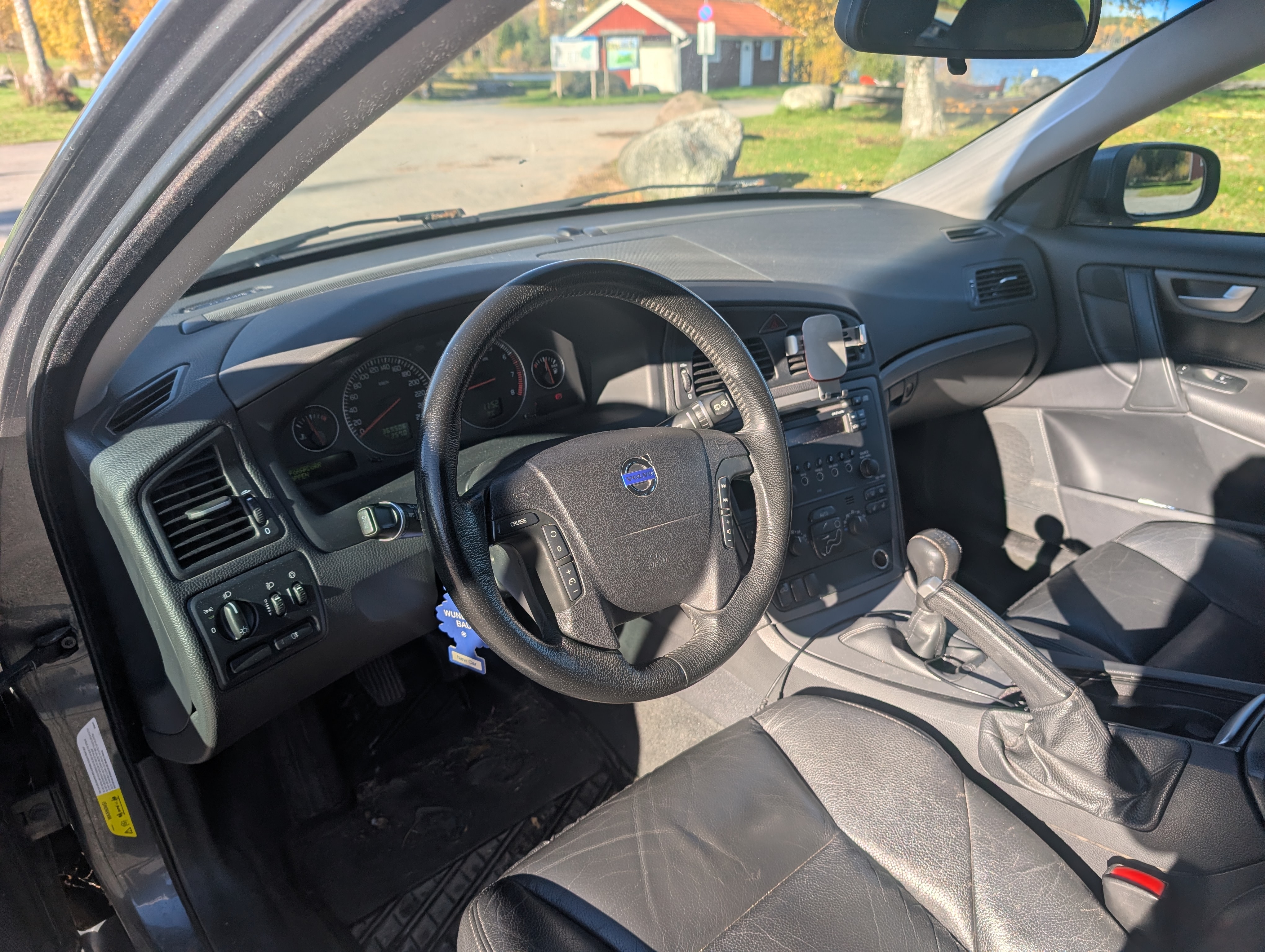 Volvo V70 2.4 2007, kuva 6/7