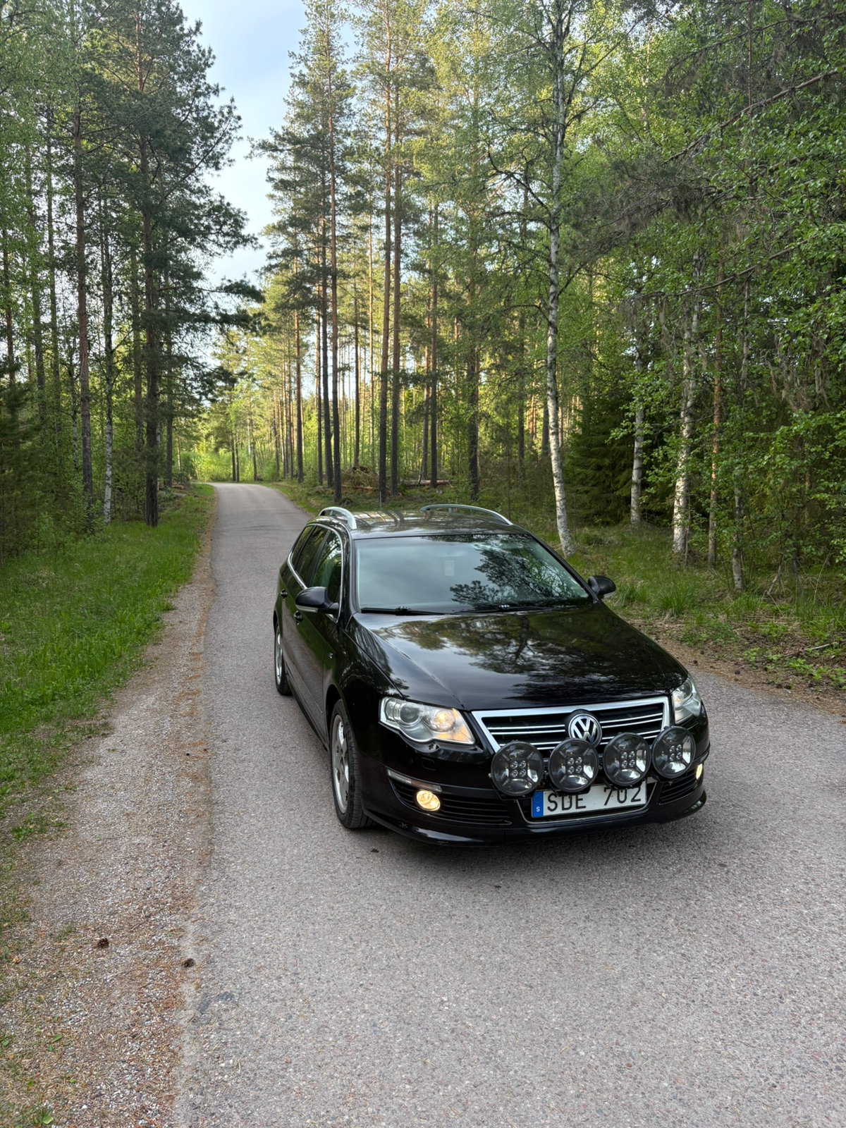 Volkswagen Passat 2.0 TDI DPF R-Line 2010, bild 2/5