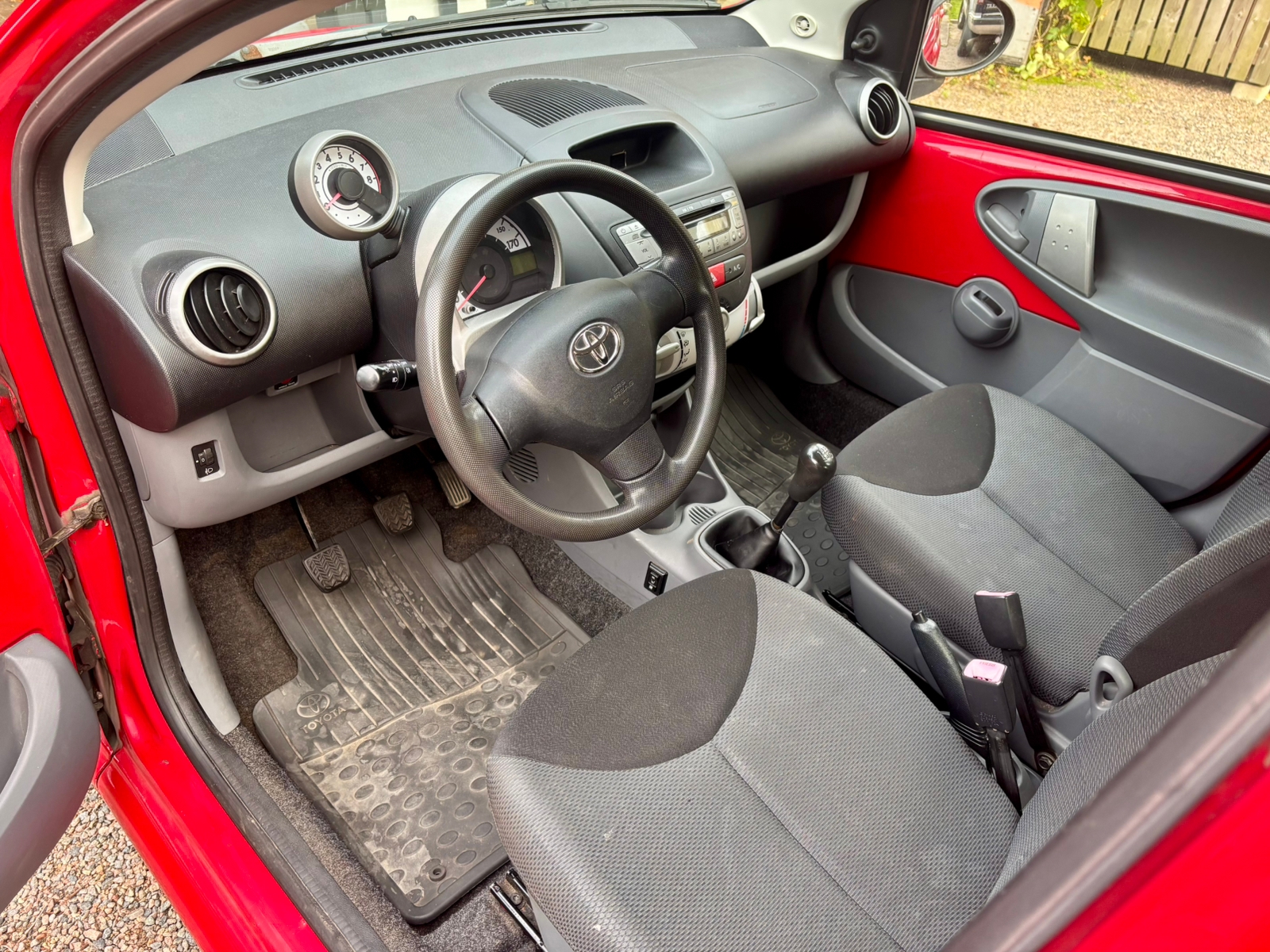 Toyota Aygo 1.0 2007, photo 6/8