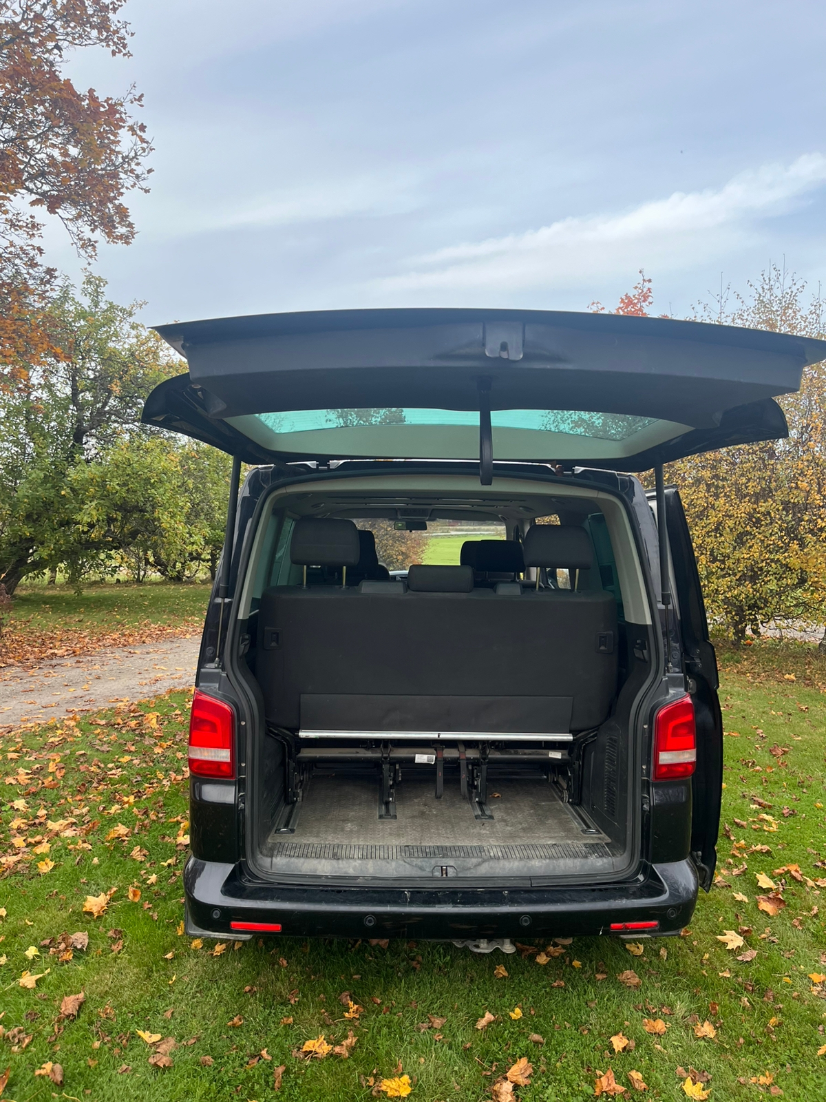 Volkswagen Multivan 2012, bild 4/6