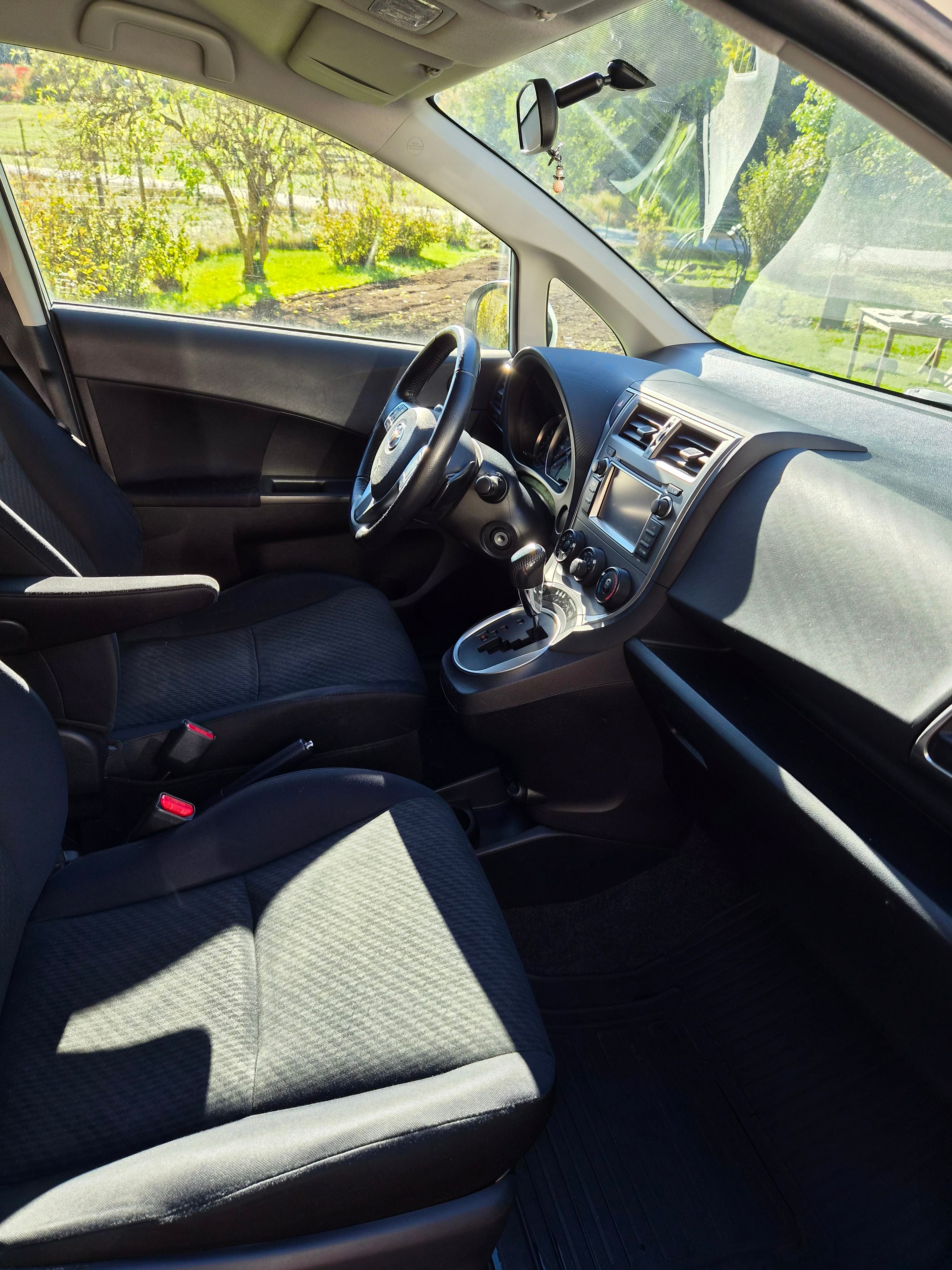 Toyota Verso-S 1.33 2012, kuva 4/5