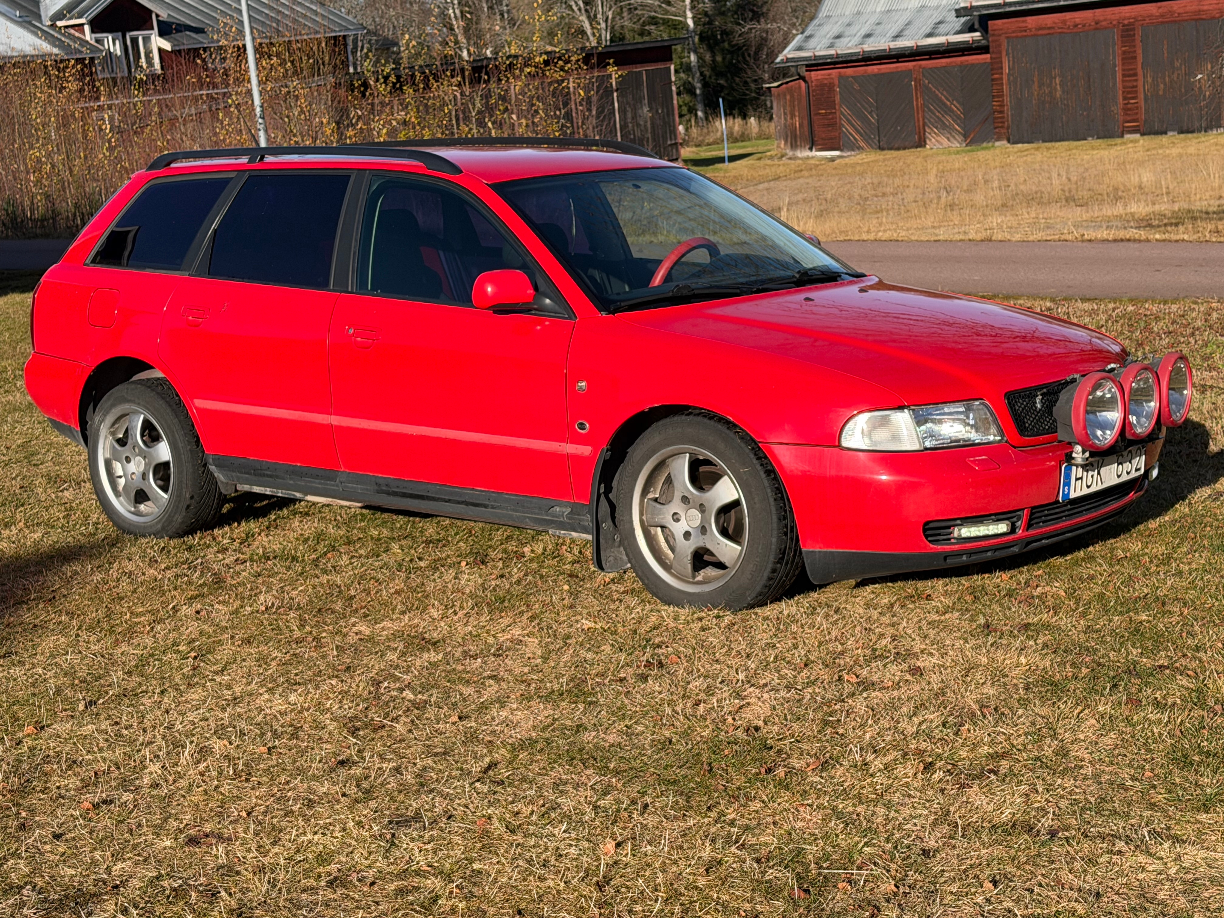 Audi A4 1.8 1997, bild 2/3