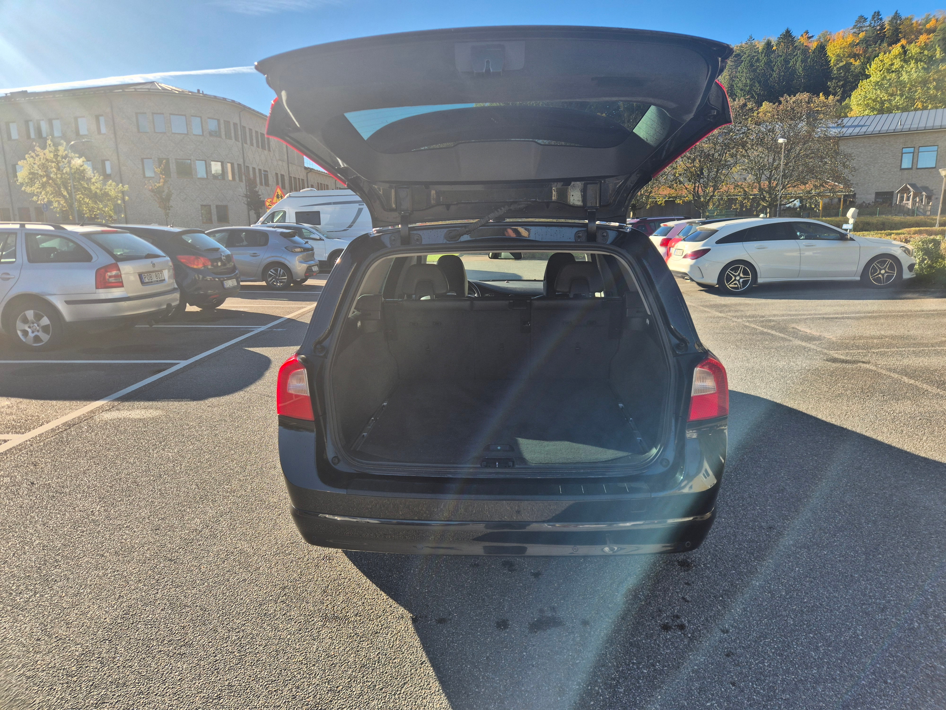 Volvo V70 2011, photo 9/10