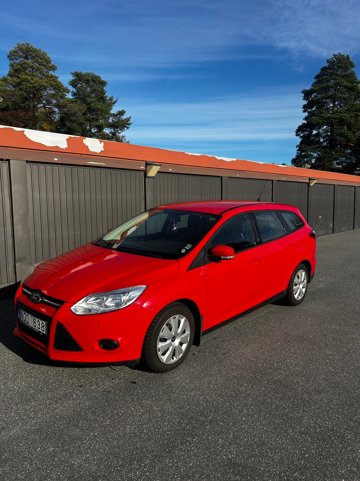 Ford Focus 1.6 Ti-VCT Flexifuel 2013, bild 2/7
