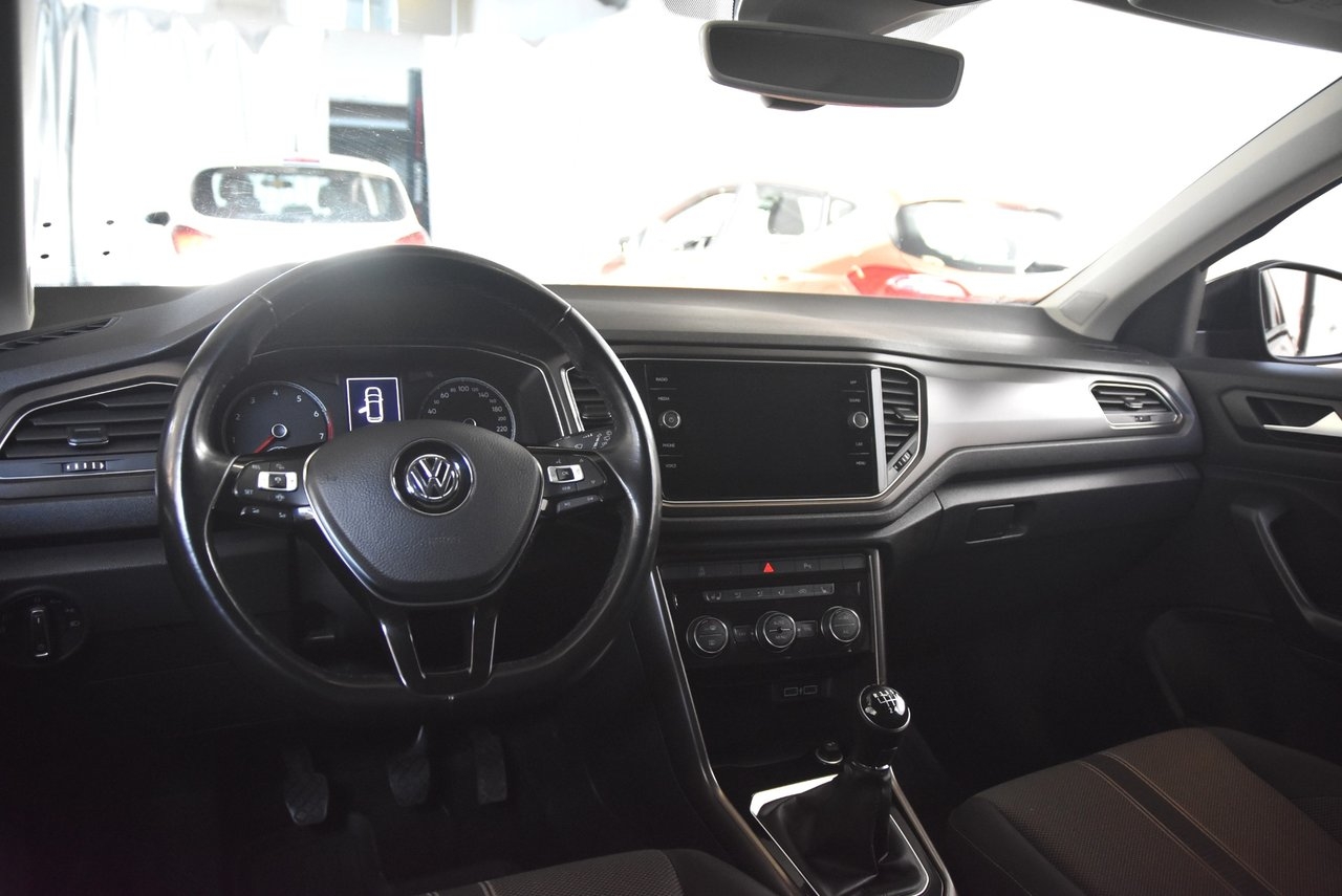 Volkswagen T-Roc 1.0 TSI 2019, bild 7/13