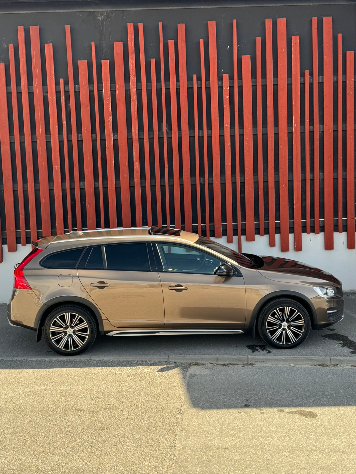 Volvo V60 Cross Country D4 Summum 2016, bild 2/10