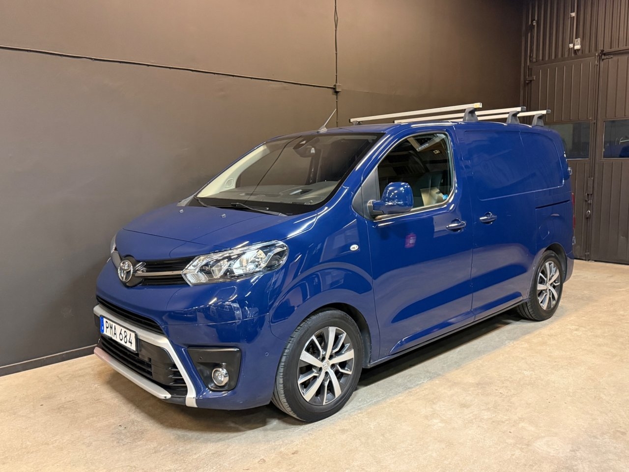 Toyota Proace 1.6 D-4D 2017, bild 2/10