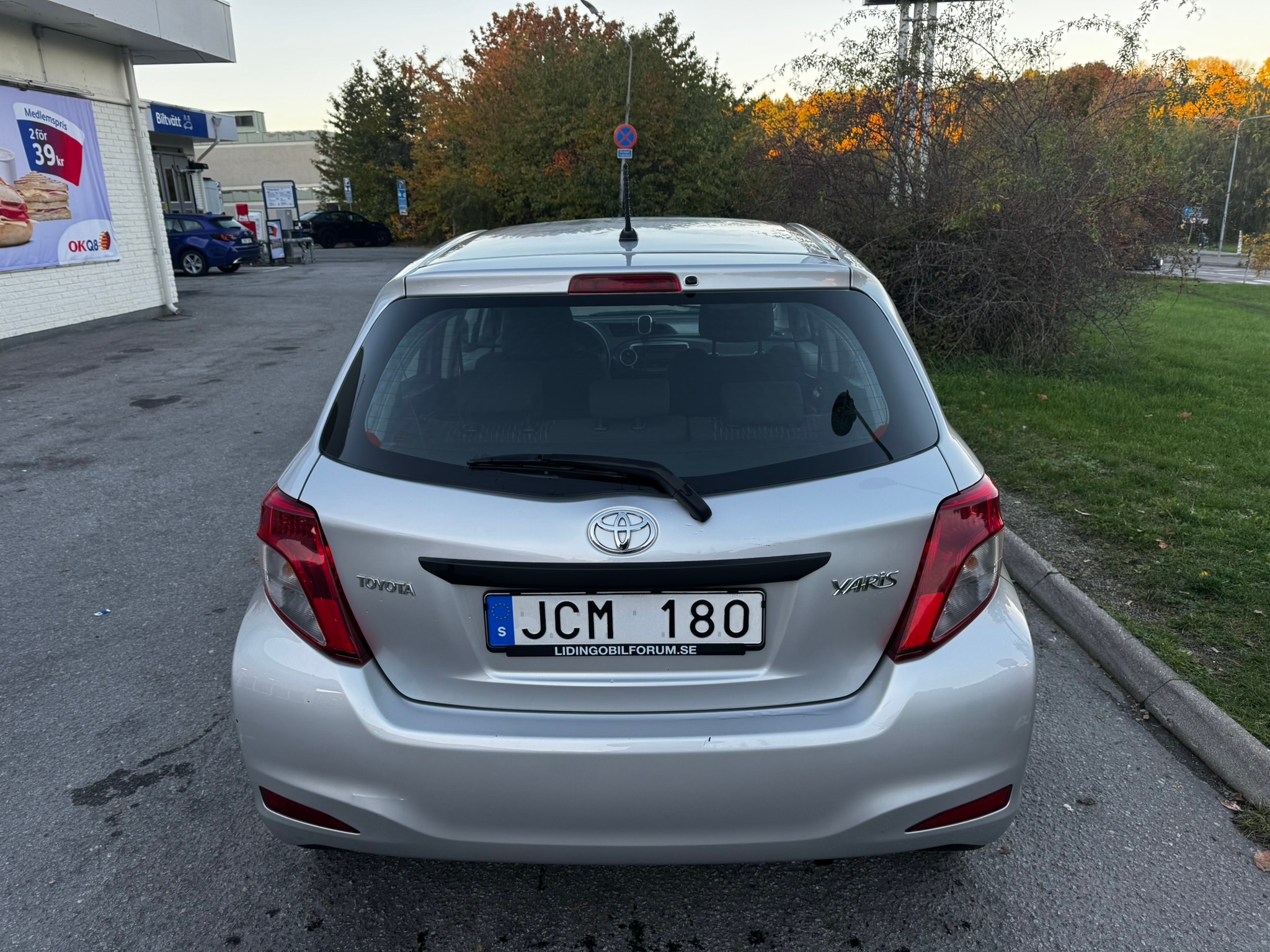 Toyota Yaris 1.0 2012, bild 5/10