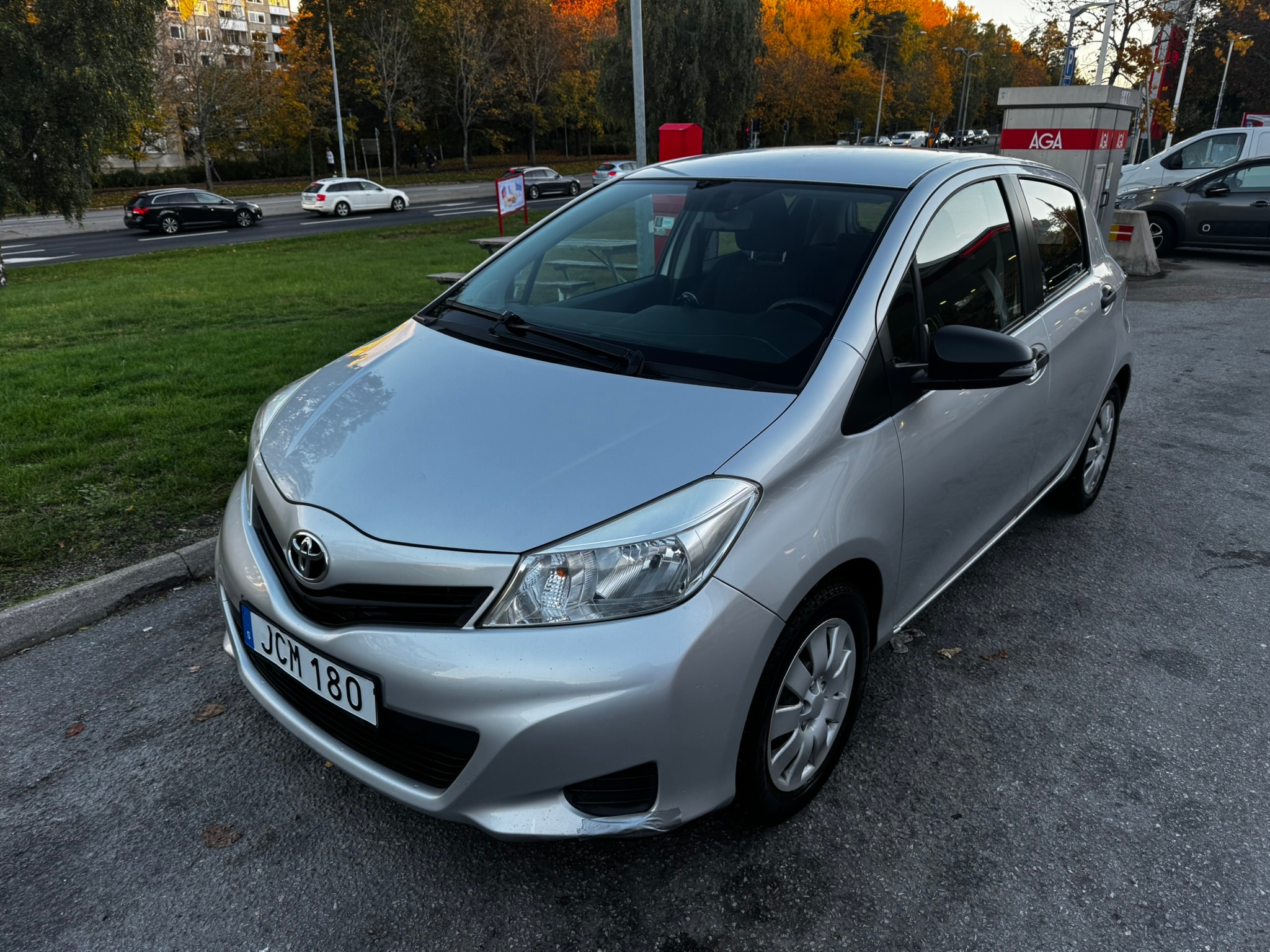Toyota Yaris 1.0 2012, bild 2/10