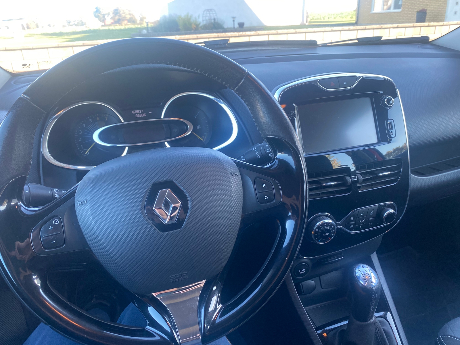 Renault Clio TCe 90 2014, photo 3/3