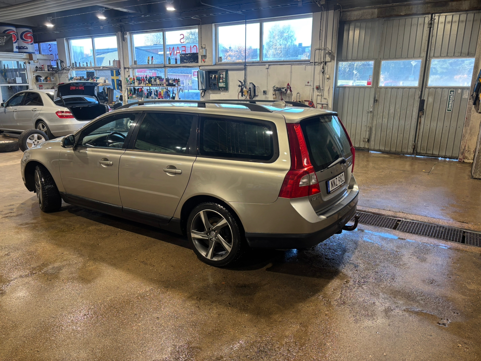 Volvo V70 2010, kuva 5/8