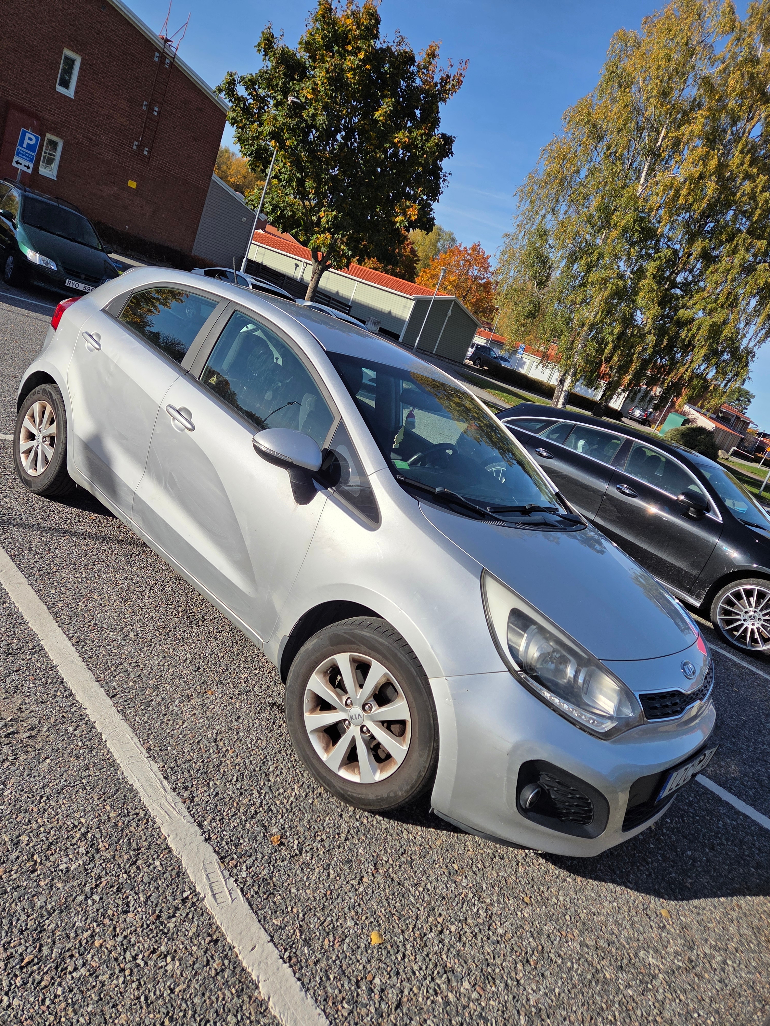 Kia Rio 1.4 2012, bild 3/6
