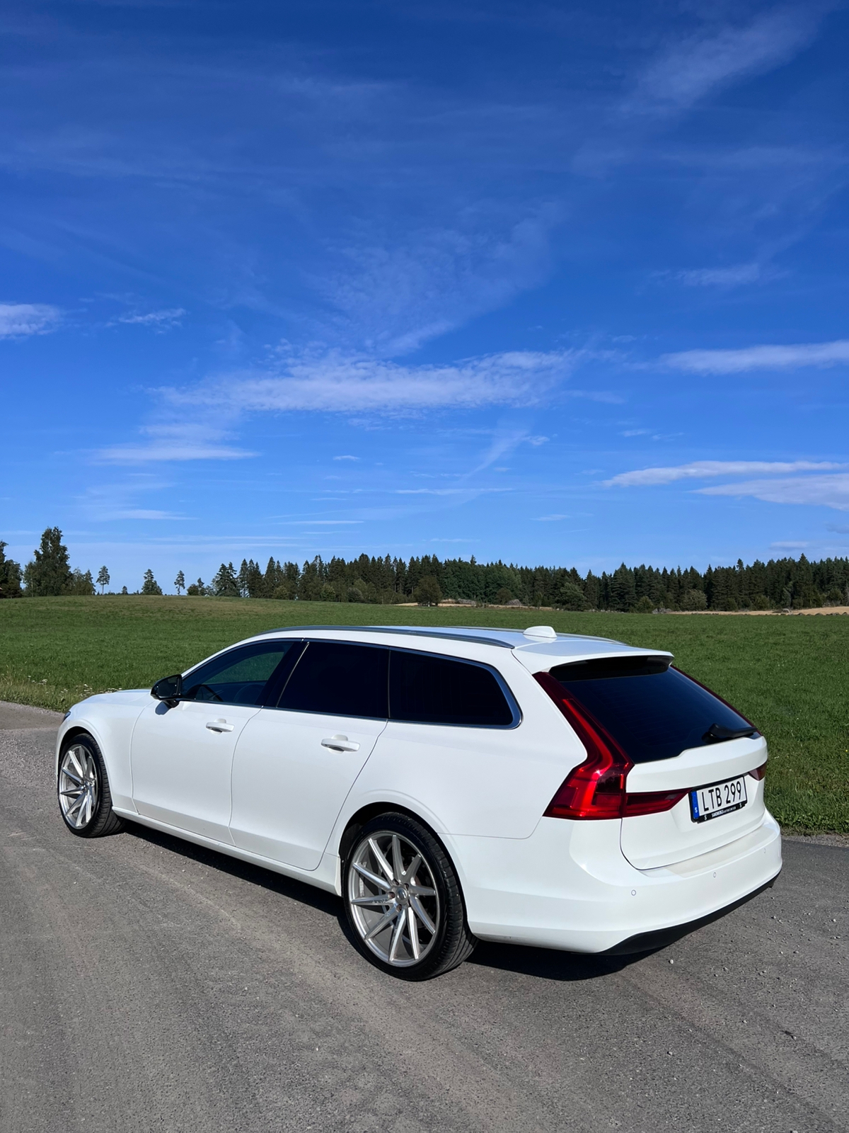 Volvo V90 D3 2018, bild 2/6