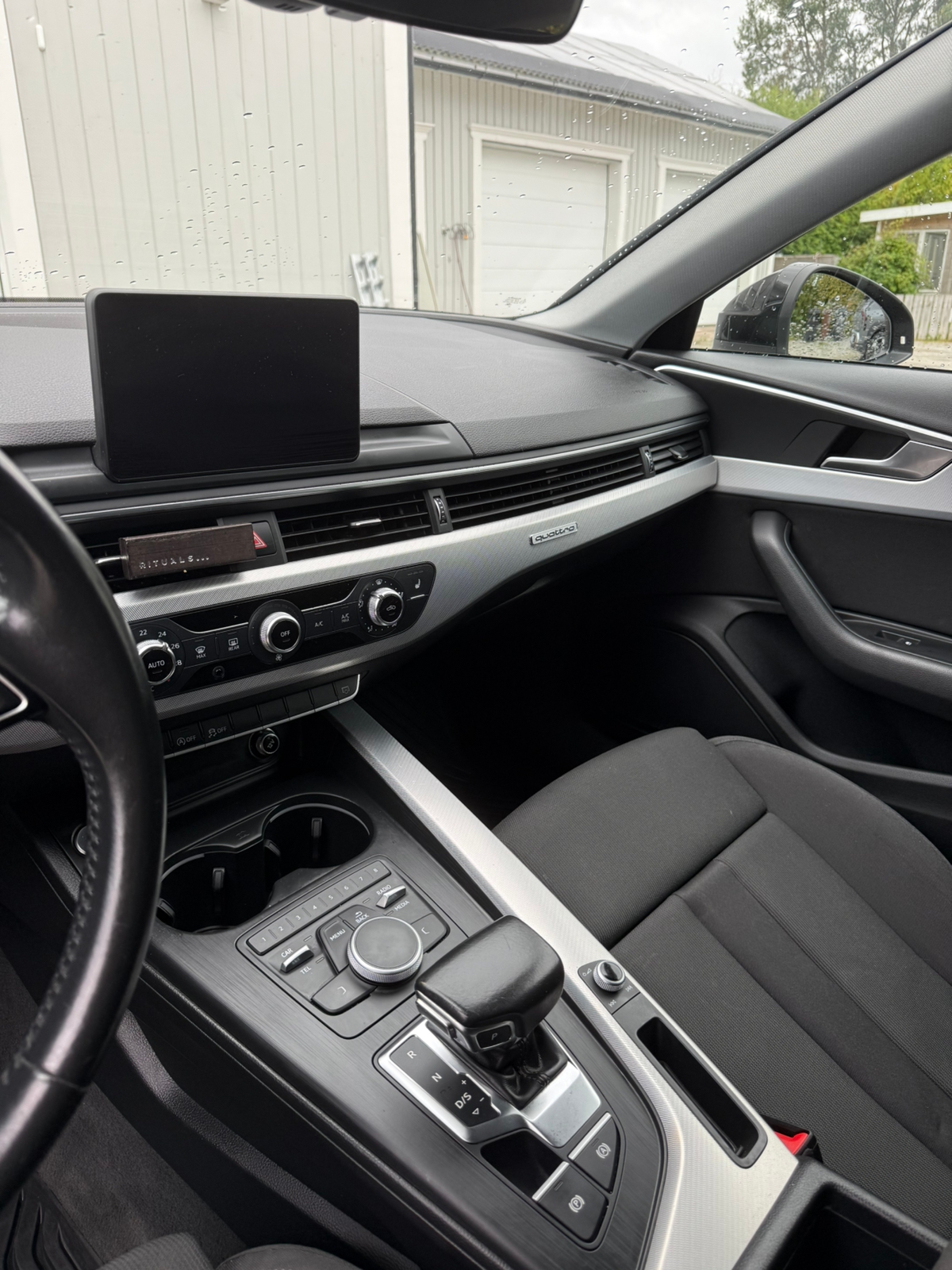 Audi A4 2.0 TDI 2018, bild 7/9