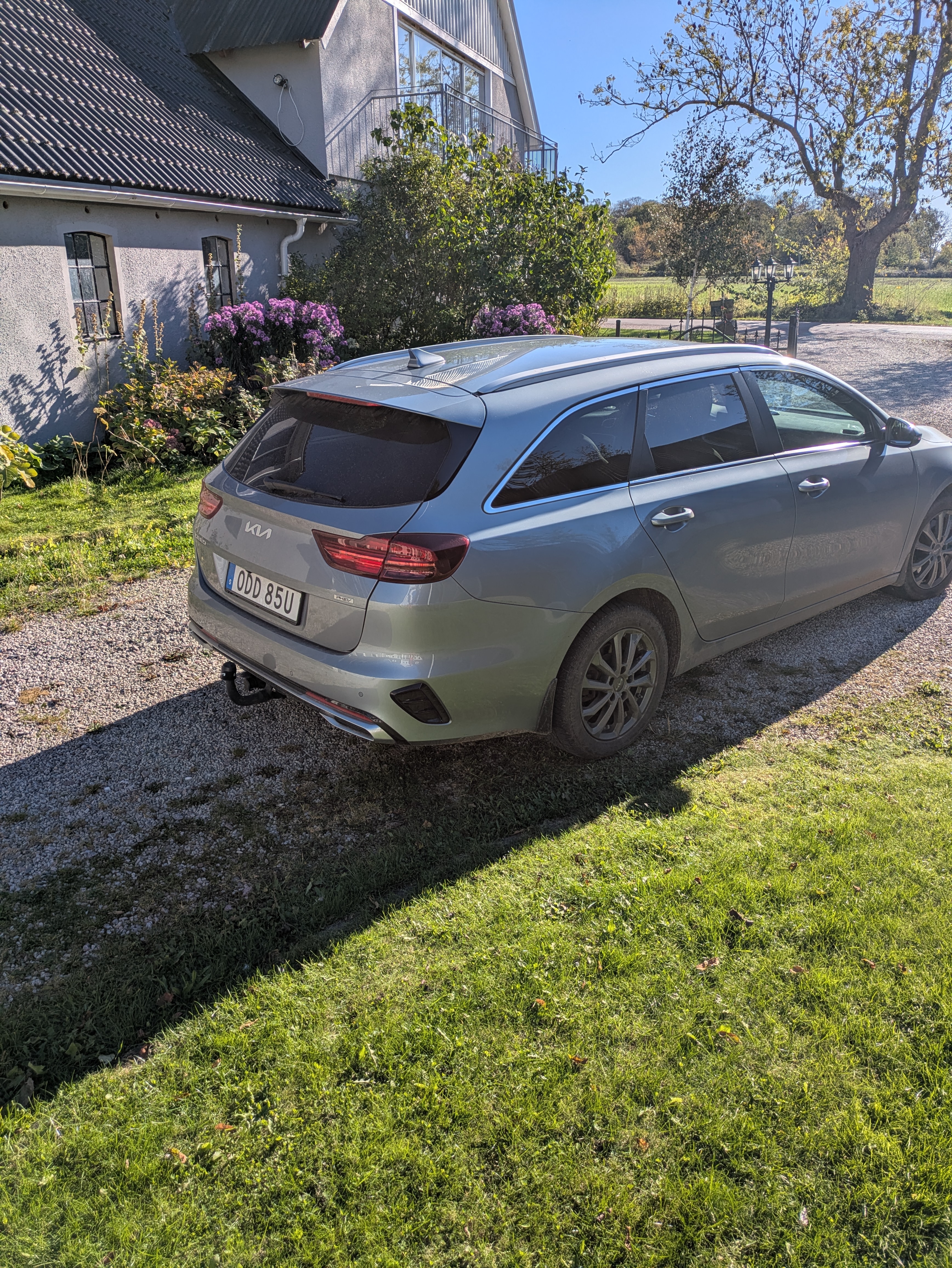 Kia Ceed 1.6 GDI 2022, bild 2/3