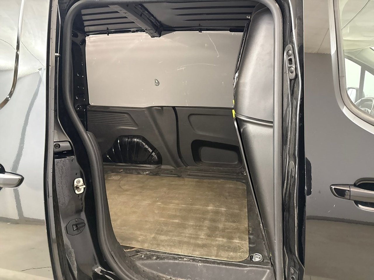 Peugeot Partner 1.5 BlueHDi 130 2021, bild 7/10