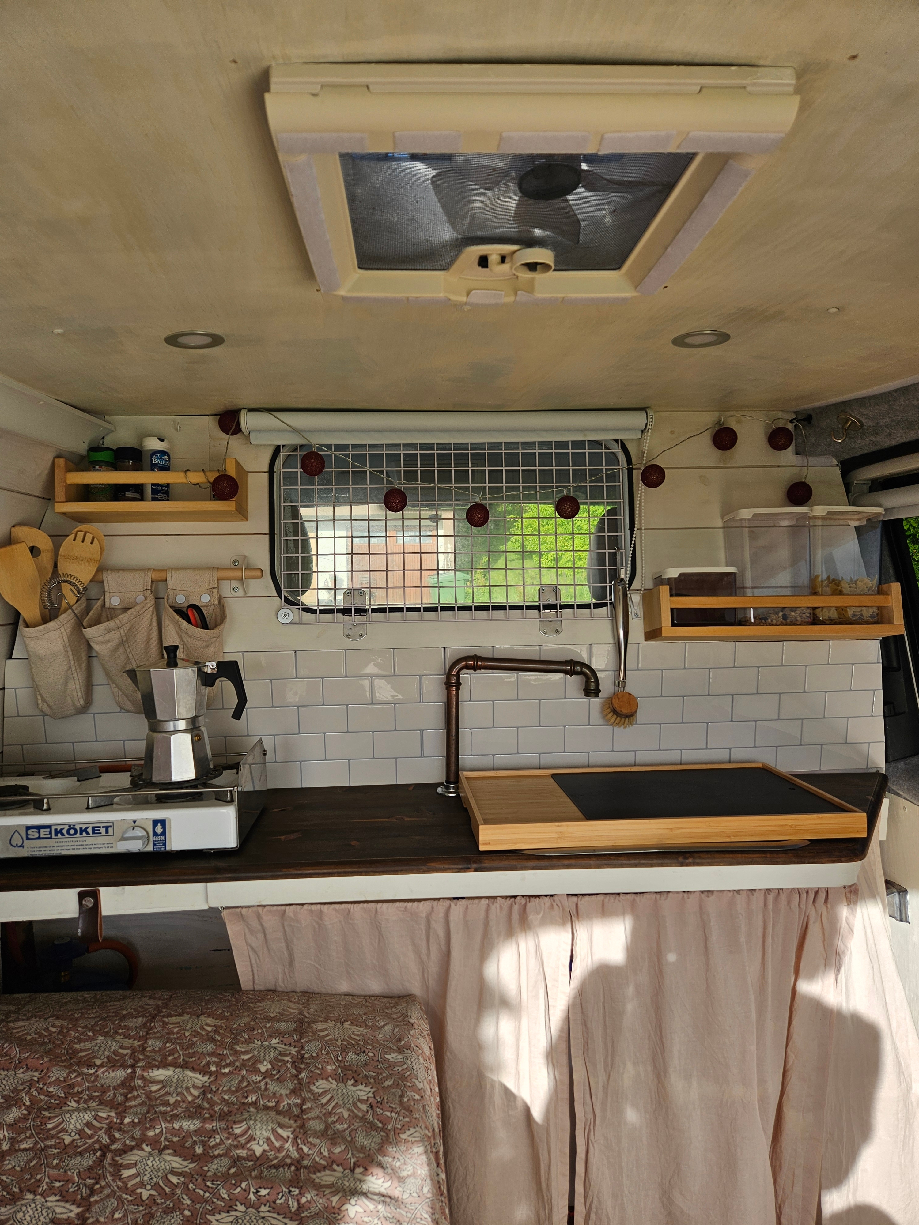 Volkswagen Transporter 2012, kuva 5/8