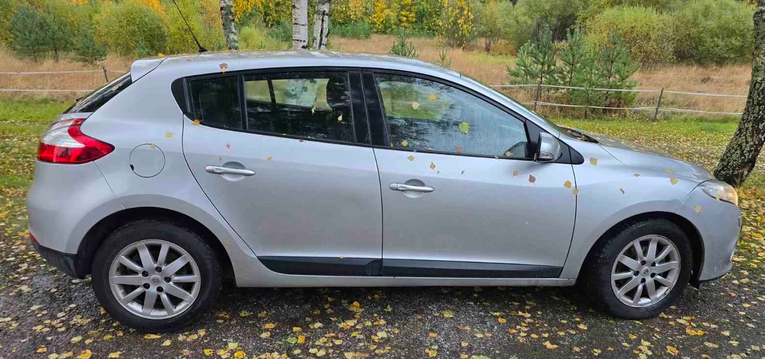 Renault Mégane dCi 90 FAP 2011, bild 2/5