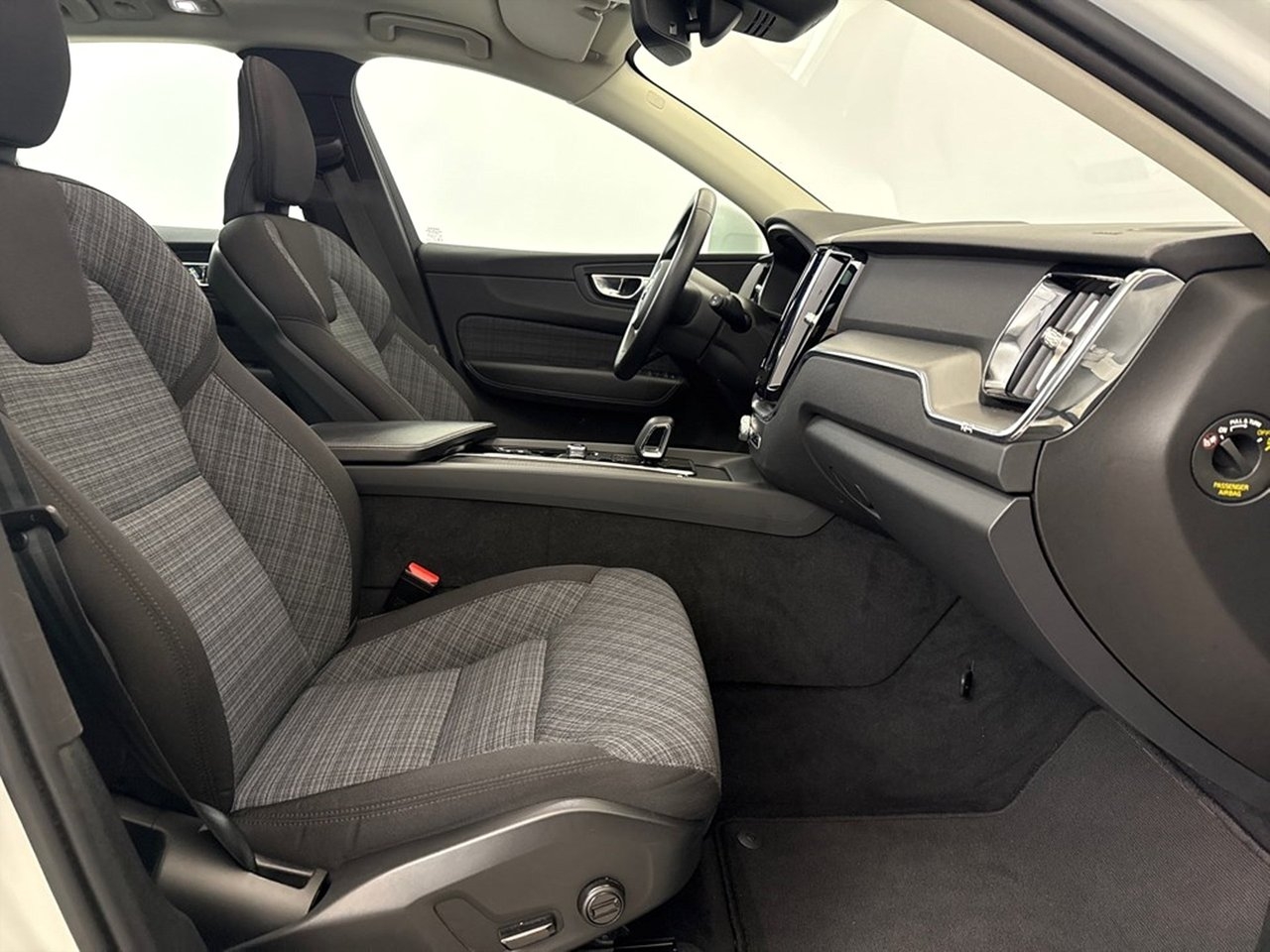 Volvo XC60 T6 Core Bright 2024, kuva 7/10